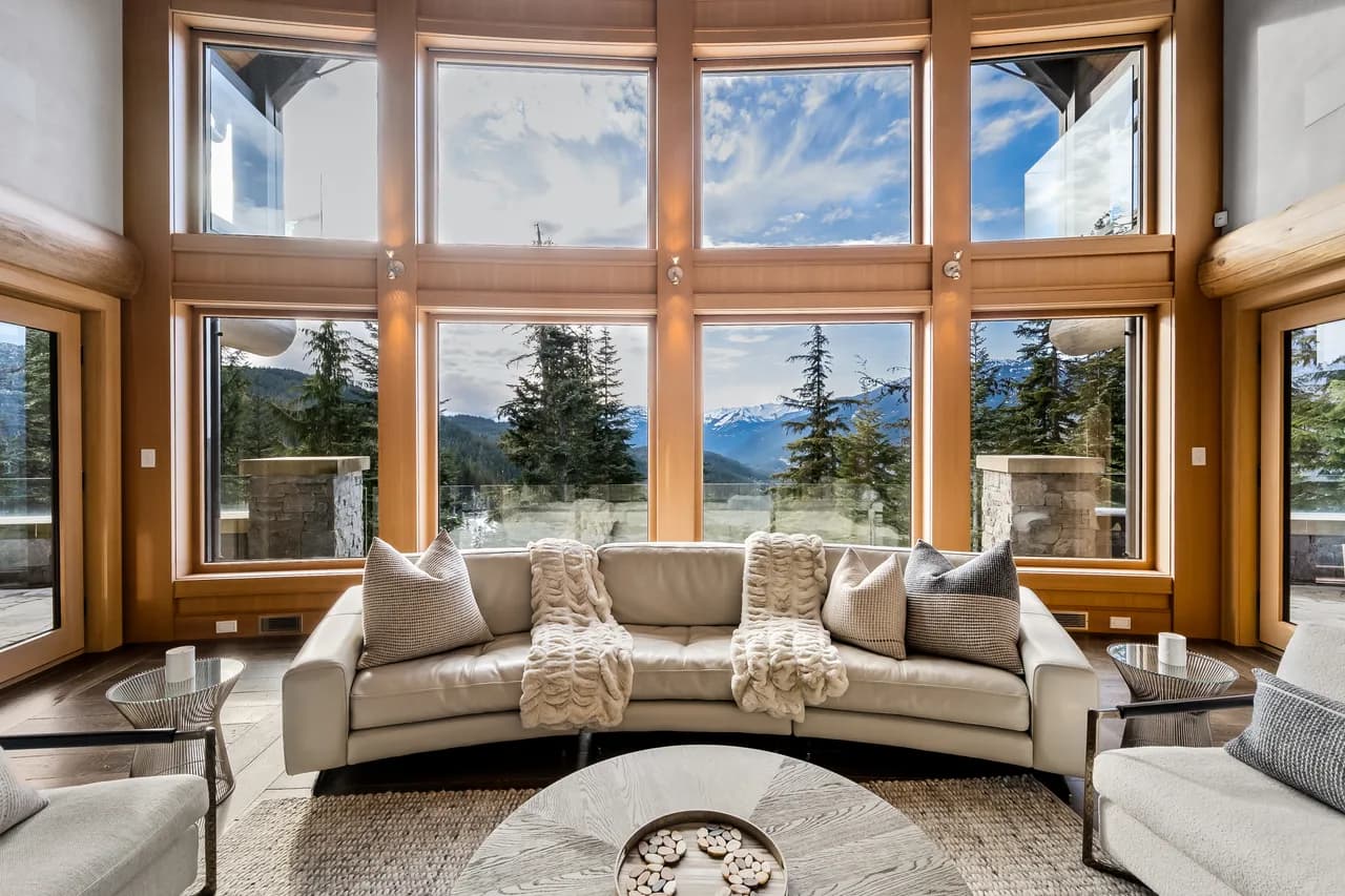 Panoramic Estate 8