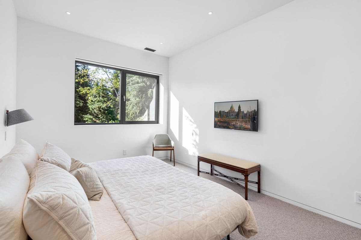 Cedarhof Kadenwood interior 9