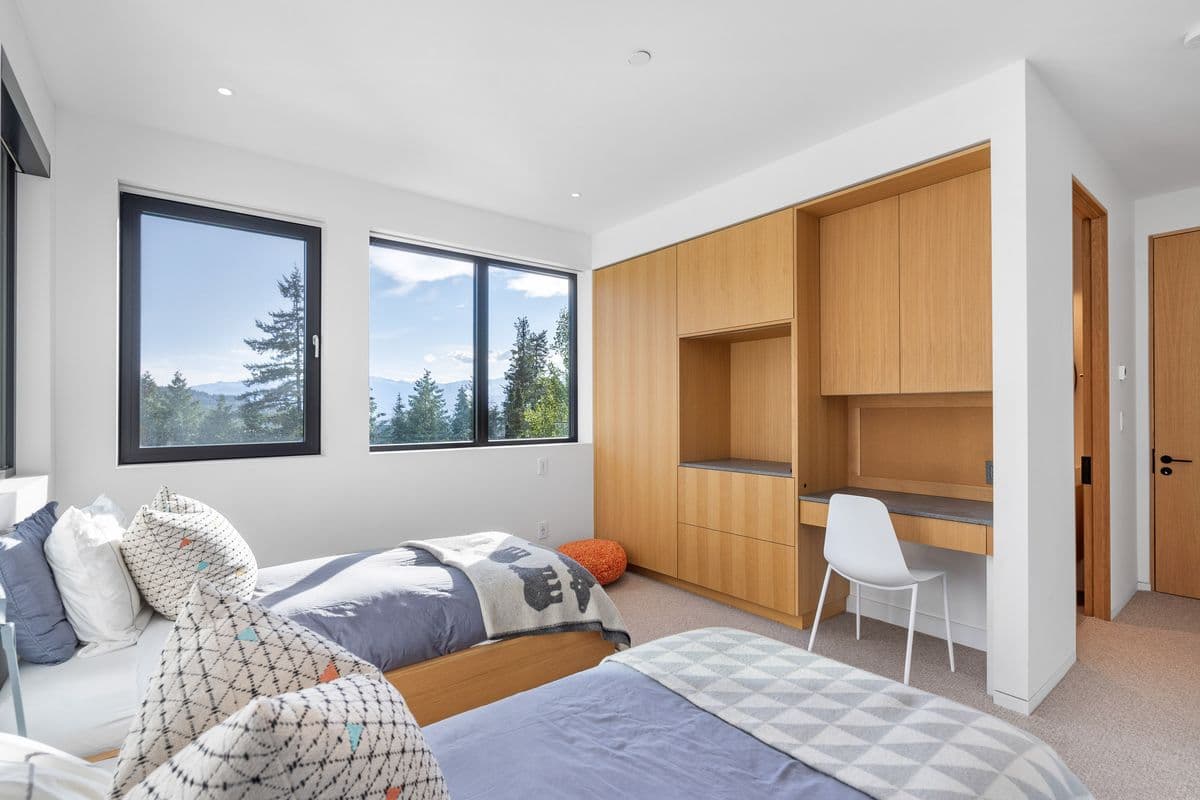 Cedarhof Kadenwood interior 14