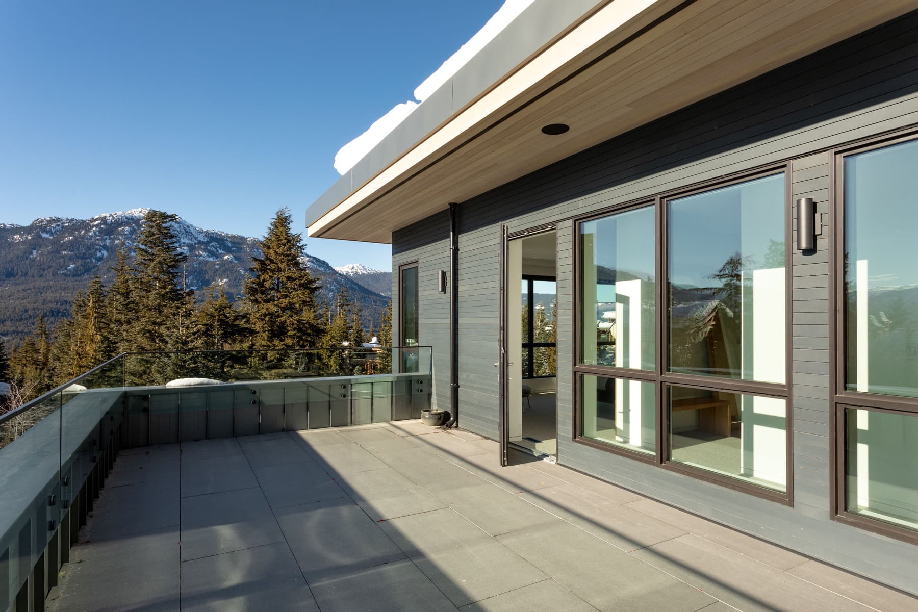 Cedarhof Kadenwood interior 29