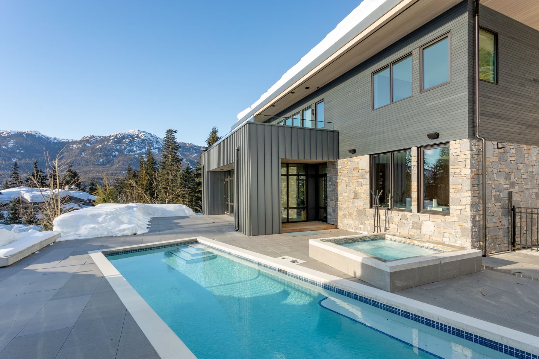 Cedarhof Kadenwood interior 11