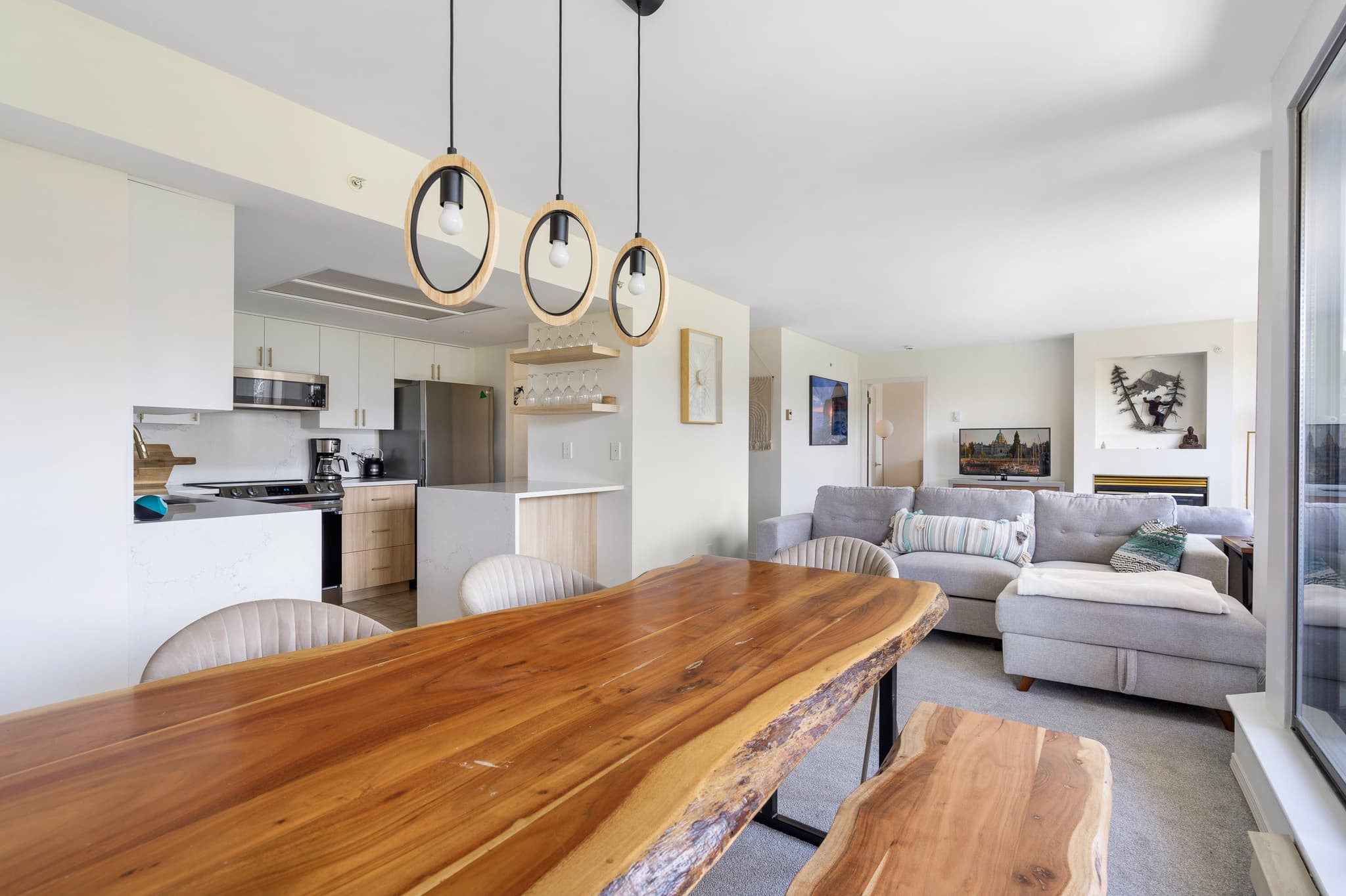 Luxury 3-Bed Property 8