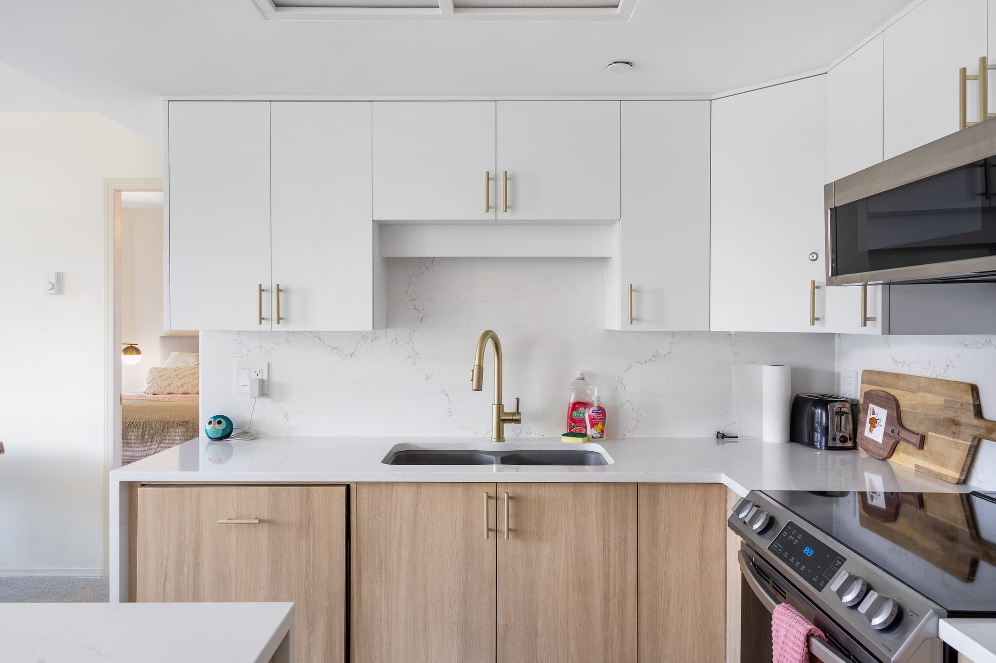 Luxury 3-Bed Property 11