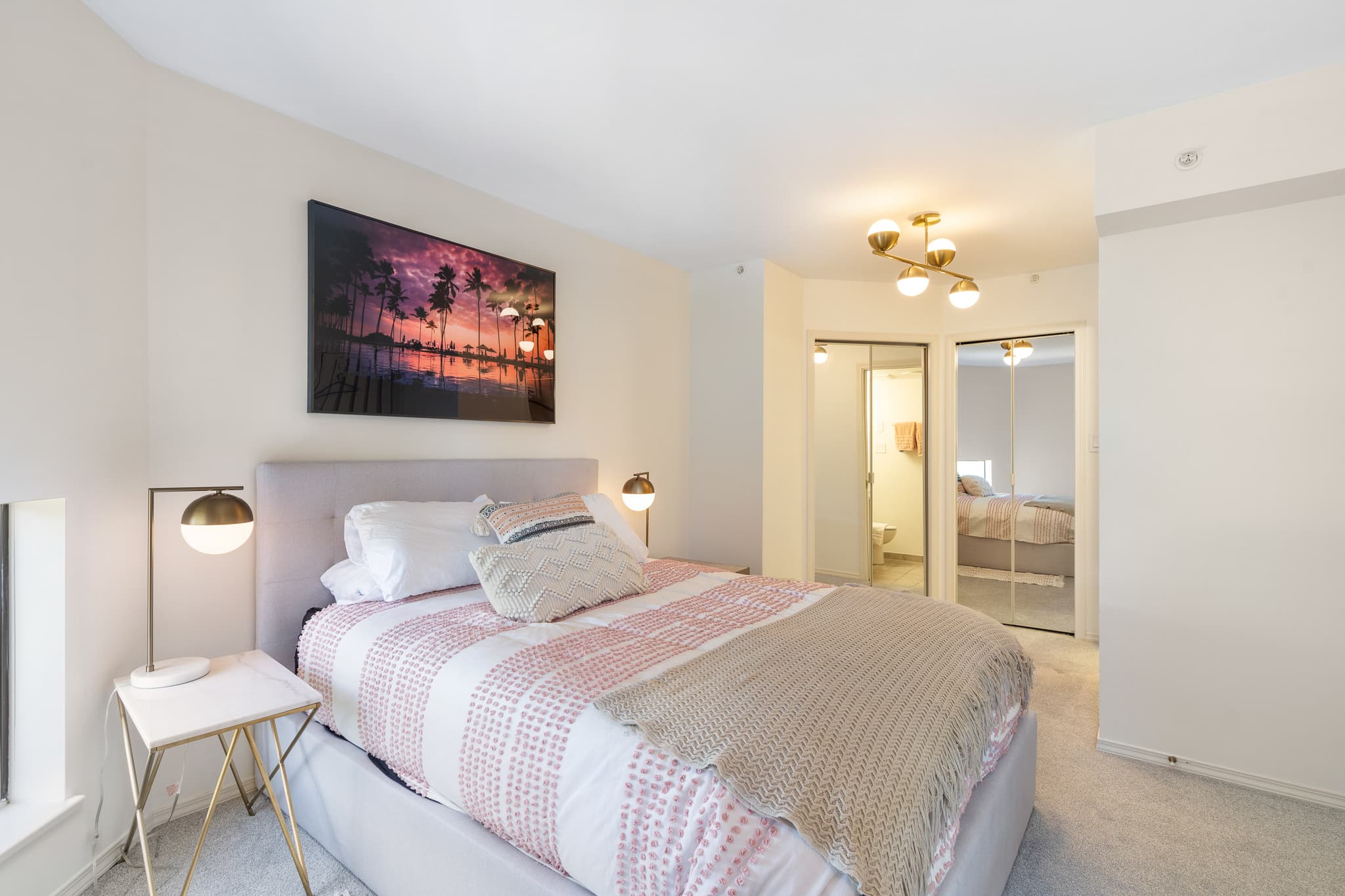 Luxury 3-Bed Property 14