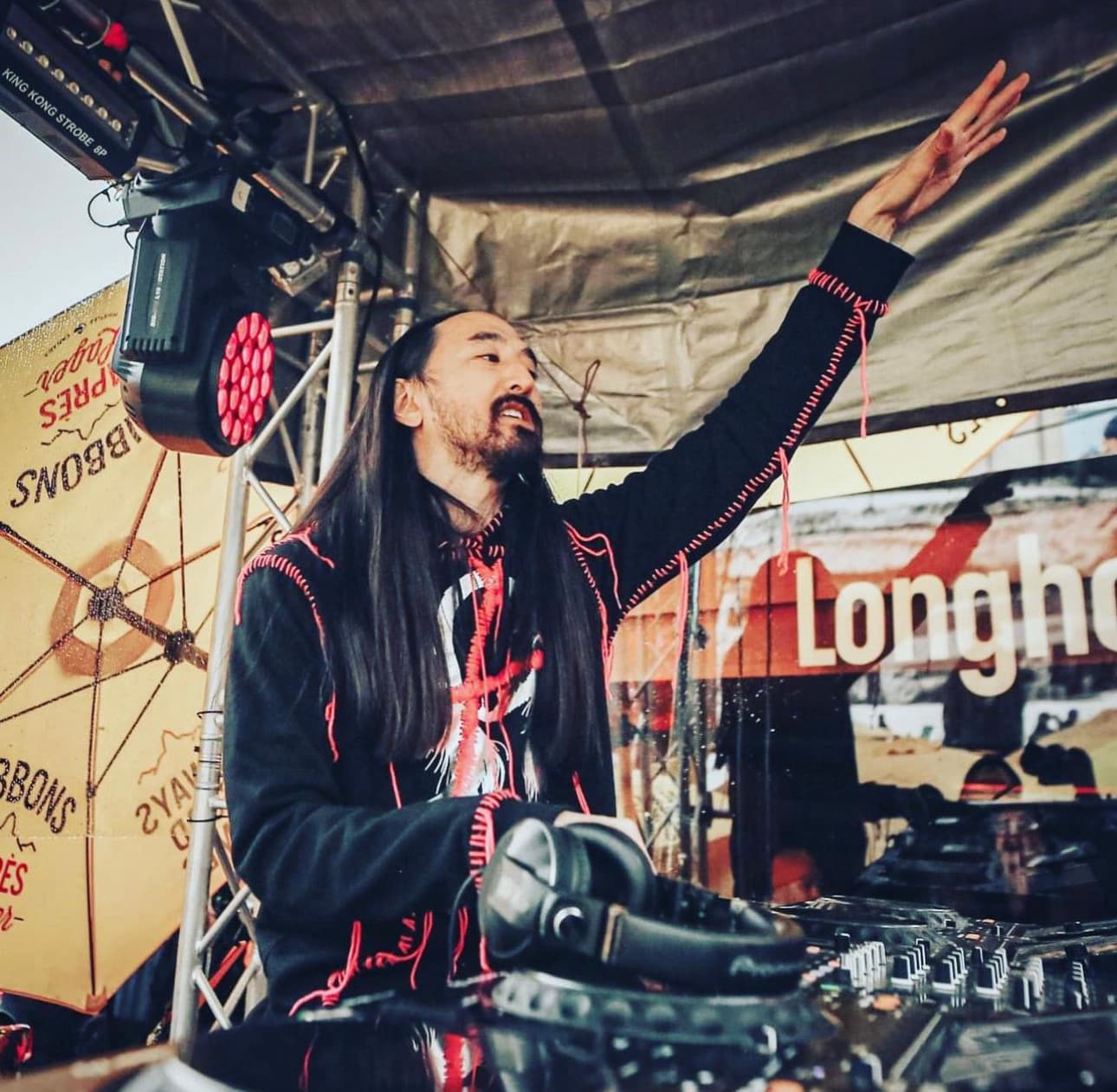 Steve Aoki at the Longhorns Saloon in Whistler, 2022