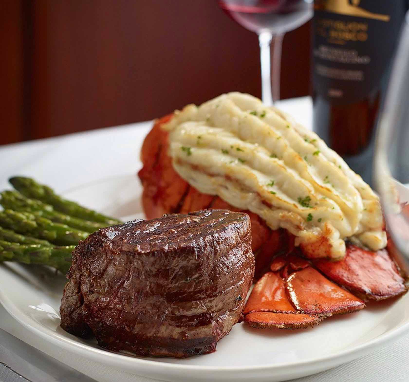 Bearfoot Bistro Champagne Sabering