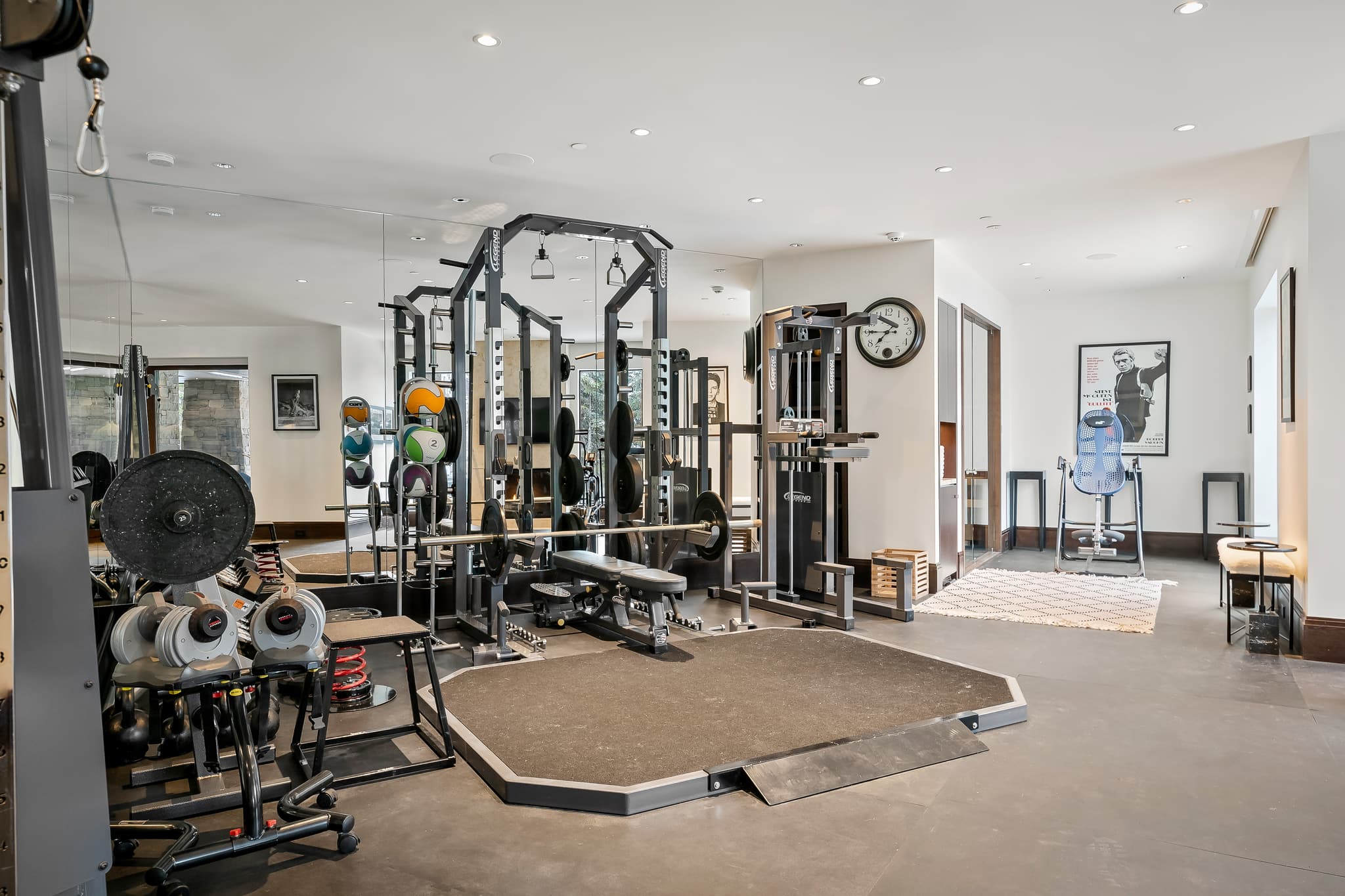 Altitude Retreat interior 5