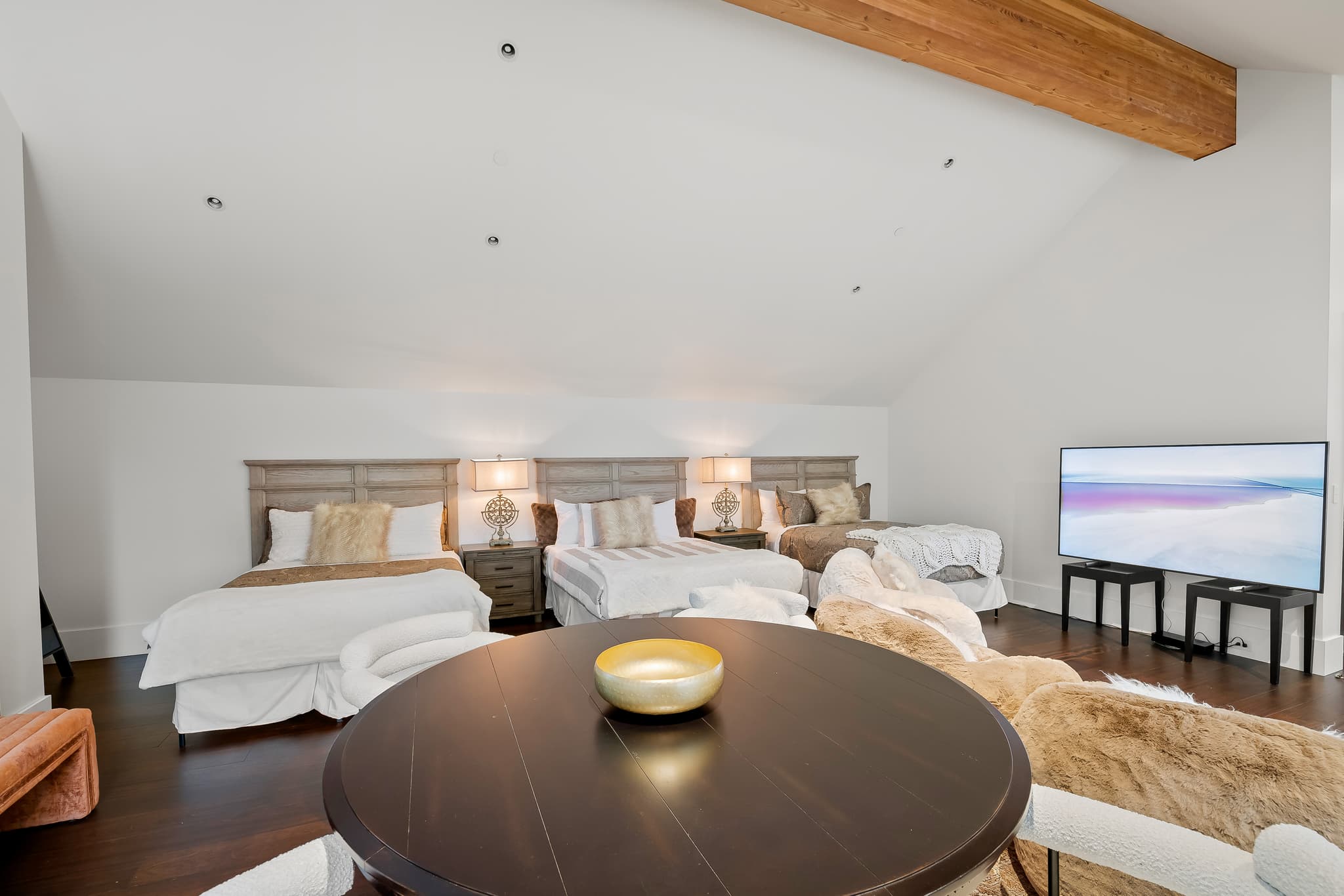 Altitude Retreat interior 27