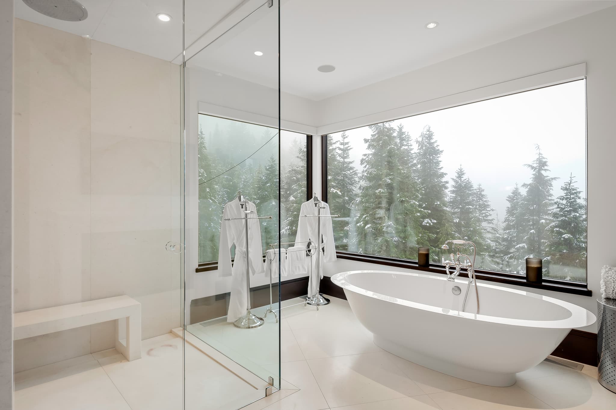 Altitude Retreat interior 24