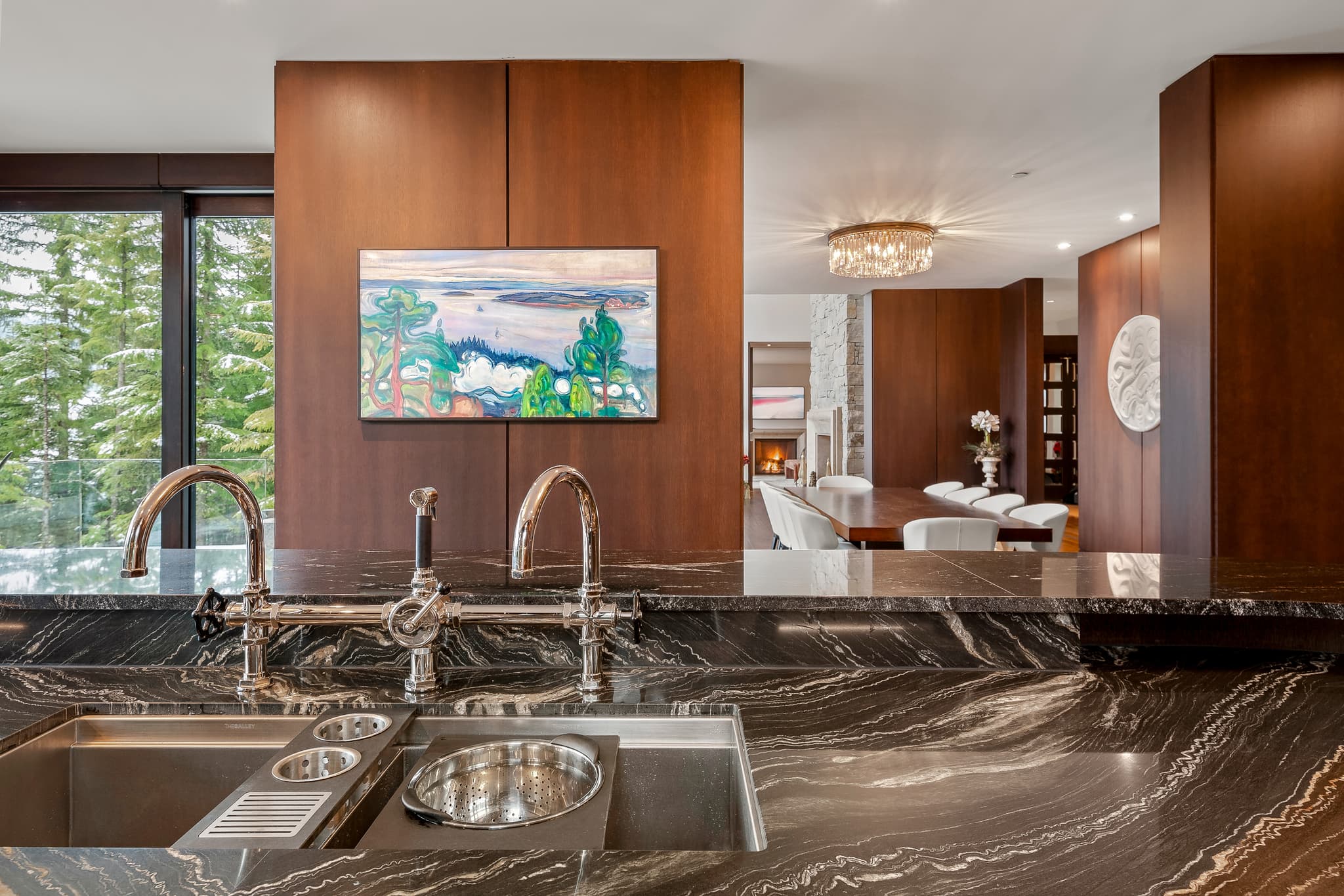 Altitude Retreat interior 13