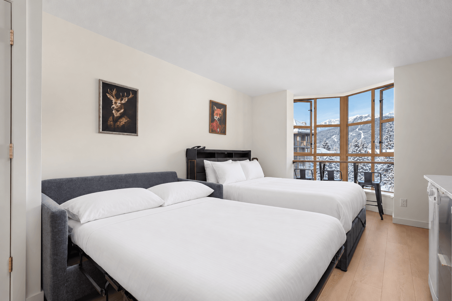 Luxe Mountain View Studio # 514 Cascade Lodge - Luxury Whistler vacation rental with 1 bedroom, accommodating up to 4 guests