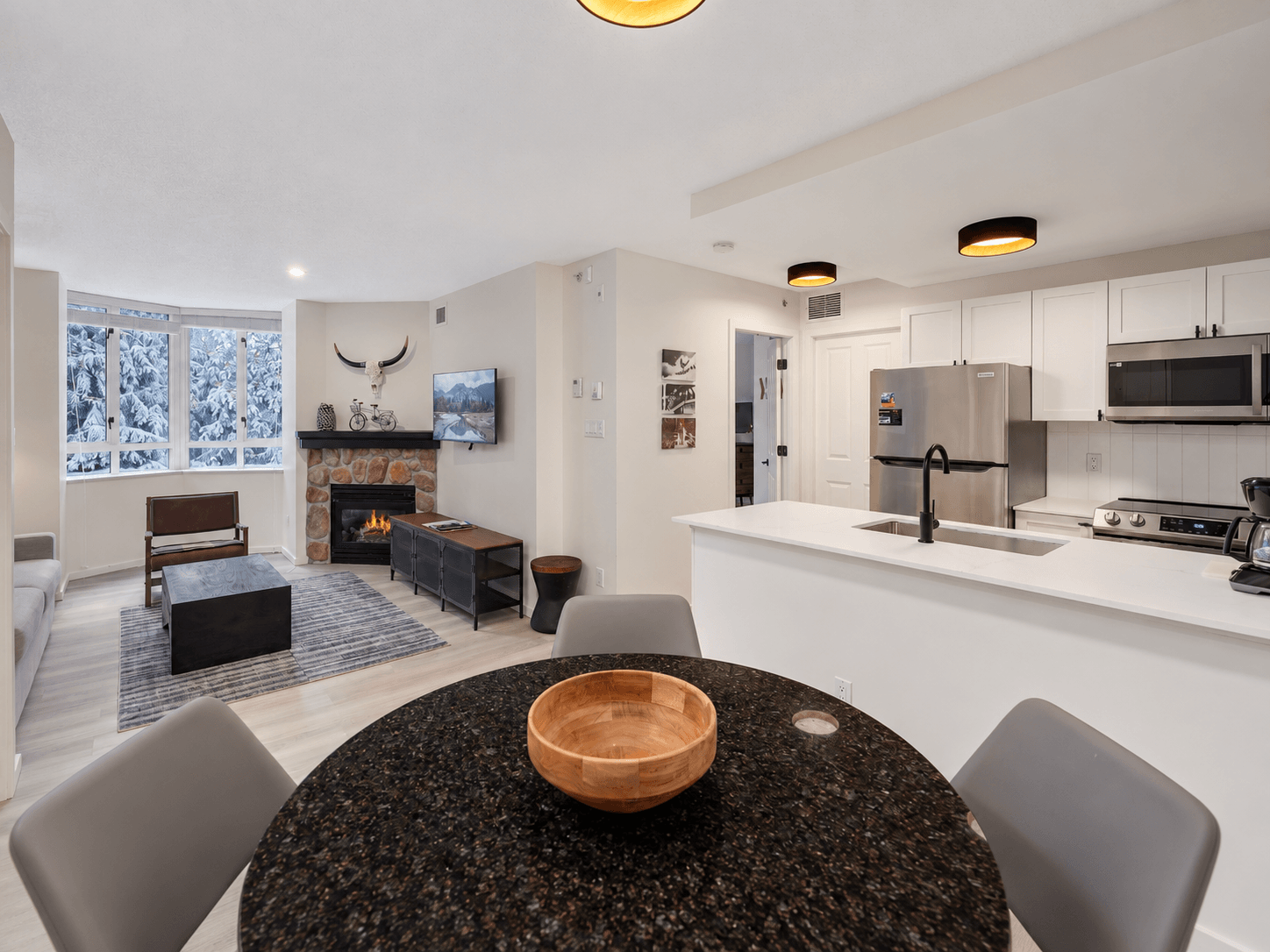 Cascade Lodge #615 | Premium View - Luxury Whistler vacation rental with 1 bedroom, accommodating up to 4 guests