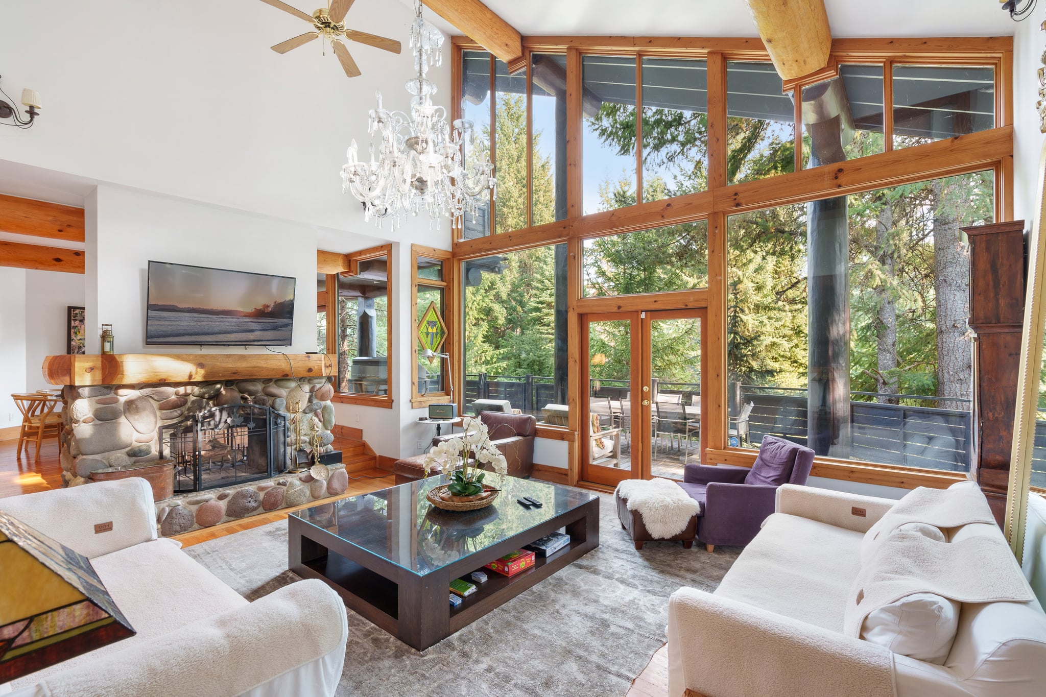 Falcon Blueberry Drive interior 1