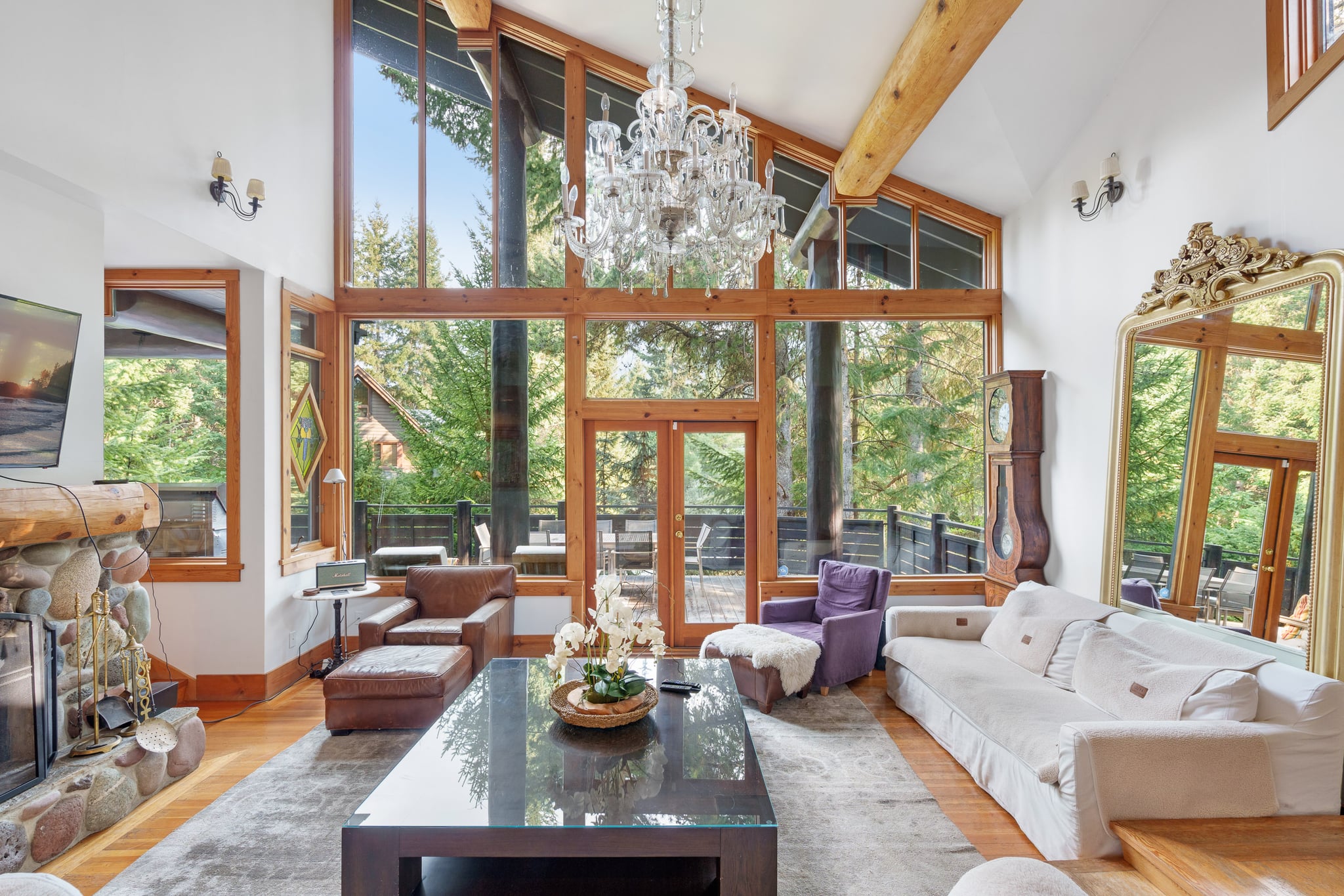 Falcon Blueberry Drive interior 4