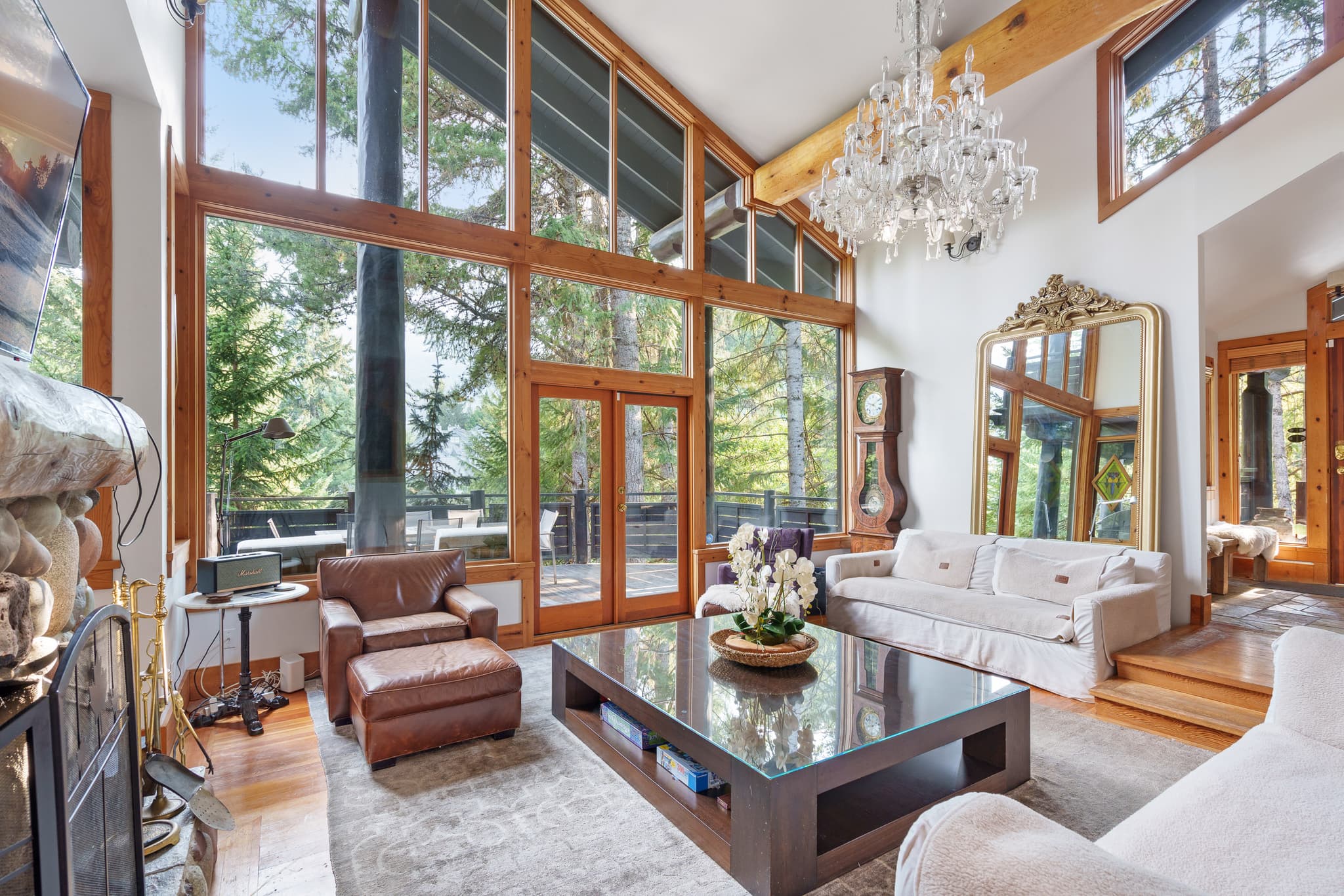 Falcon Blueberry Drive interior 5