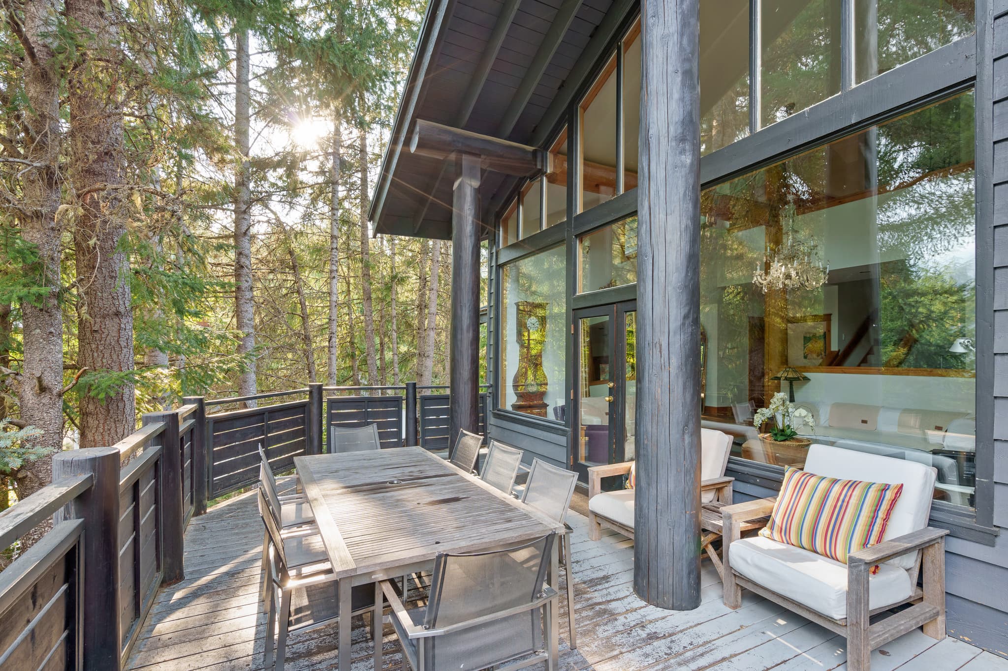 Falcon Blueberry Drive interior 10