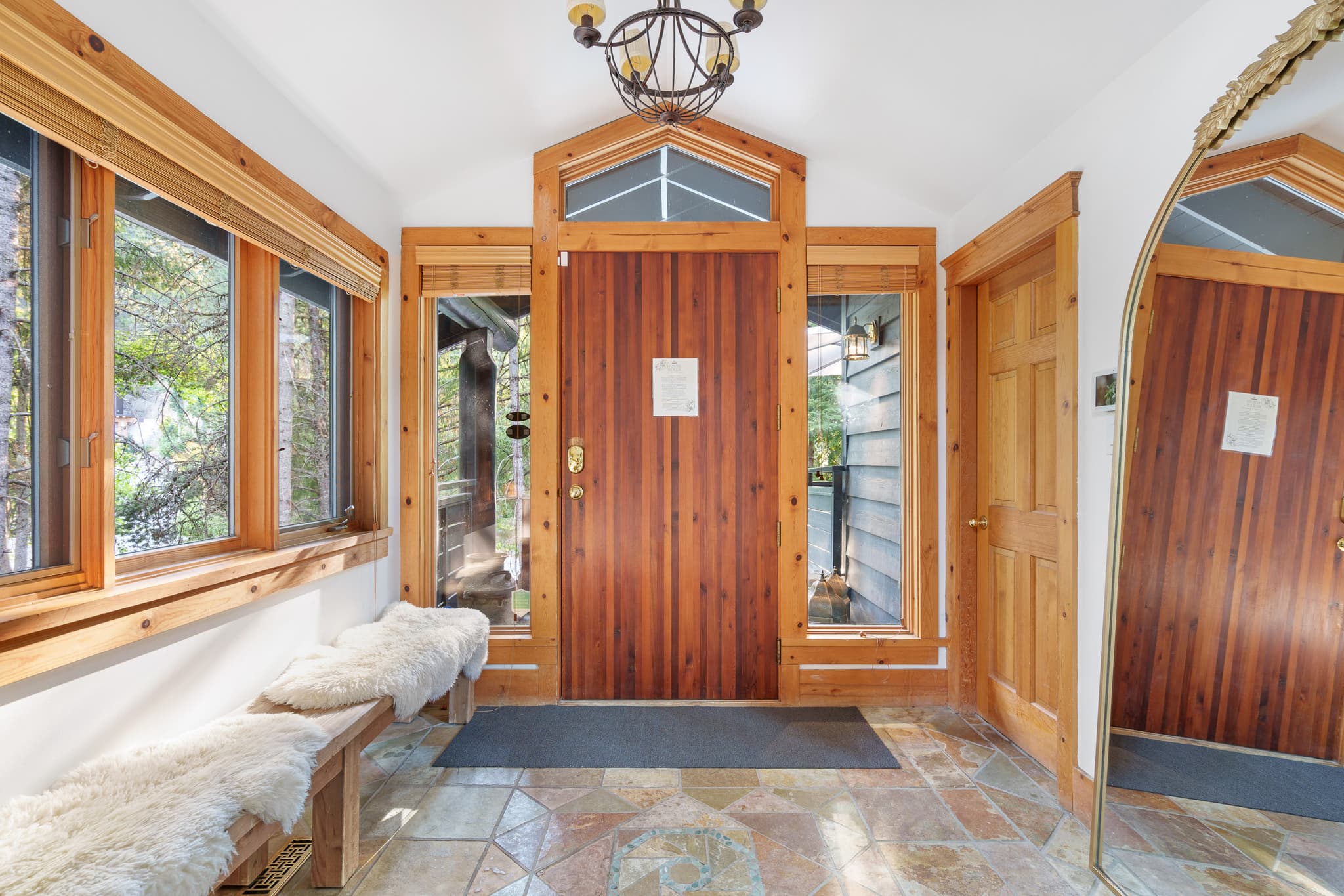 Falcon Blueberry Drive interior 17