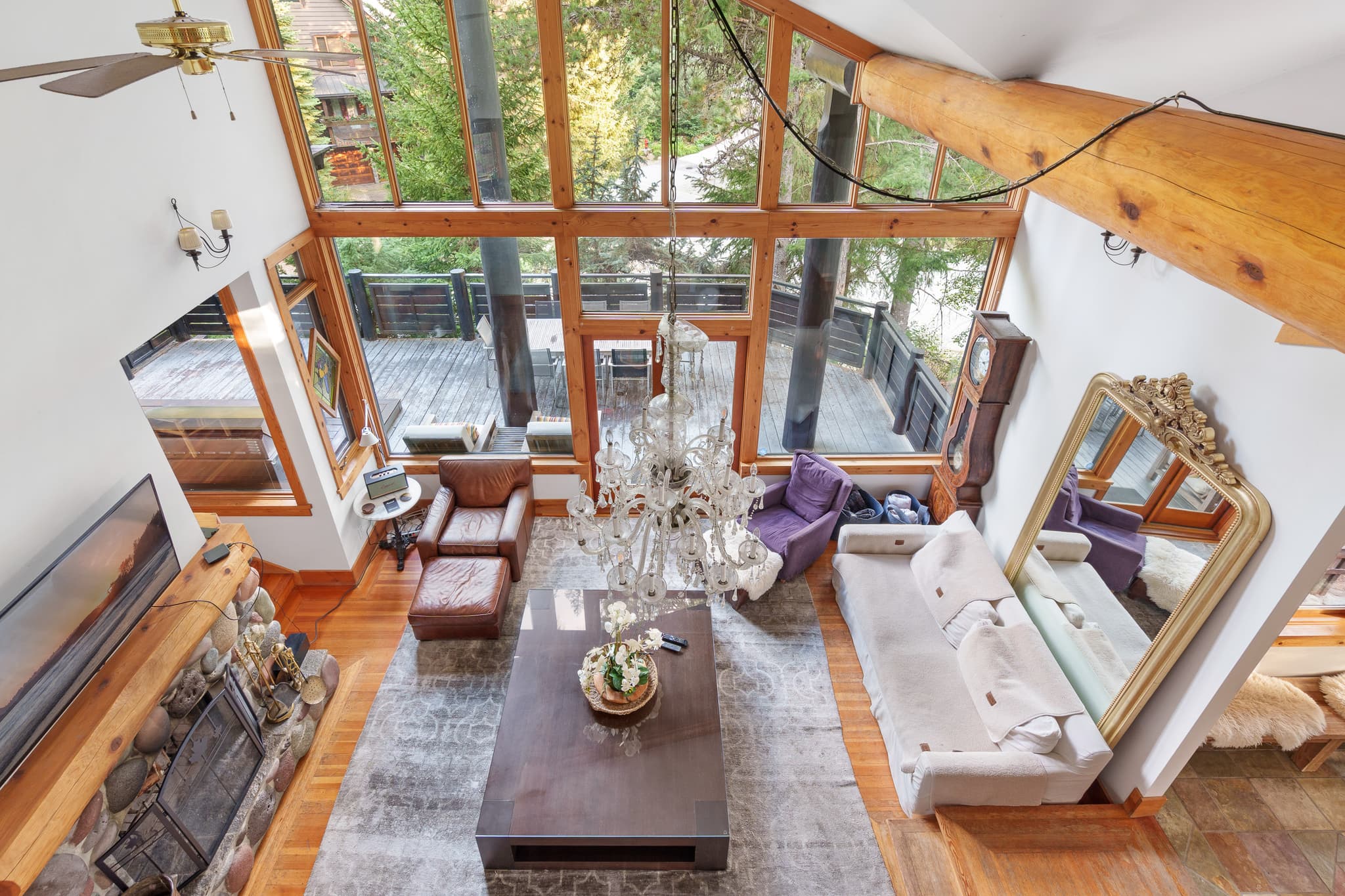 Falcon Blueberry Drive interior 25