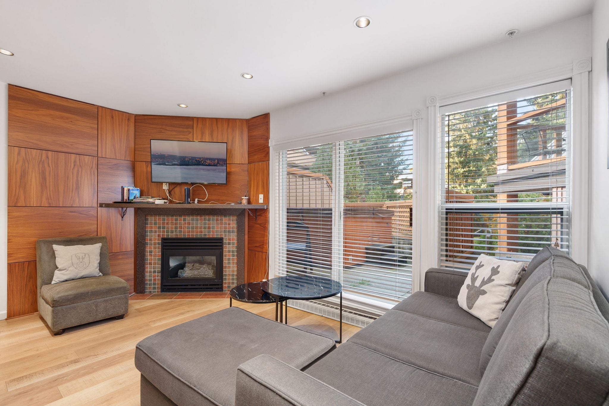 Glaciers Reach interior 3