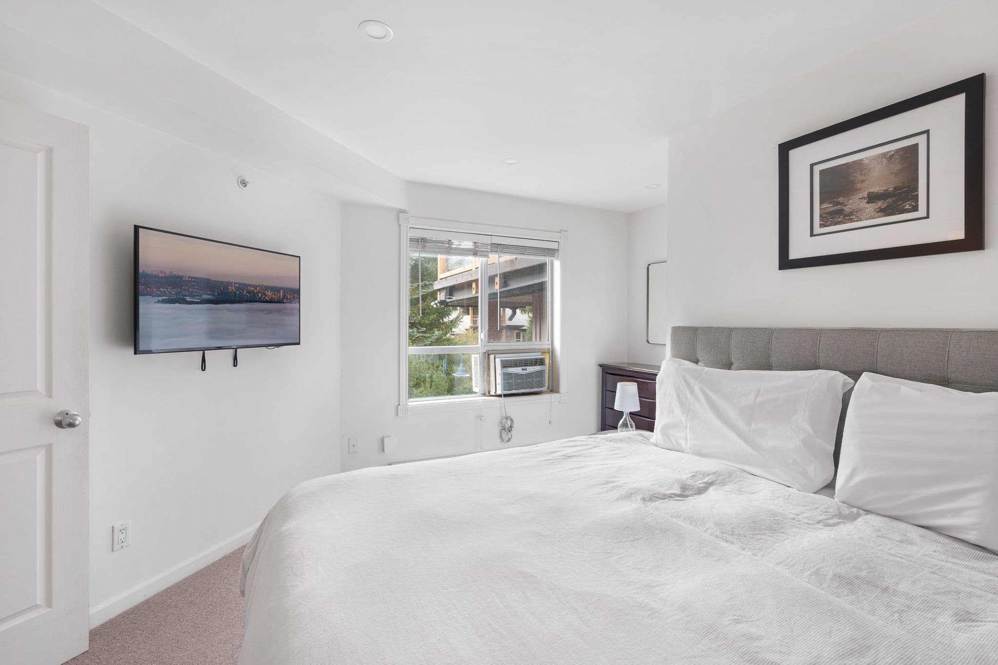 Glaciers Reach interior 24