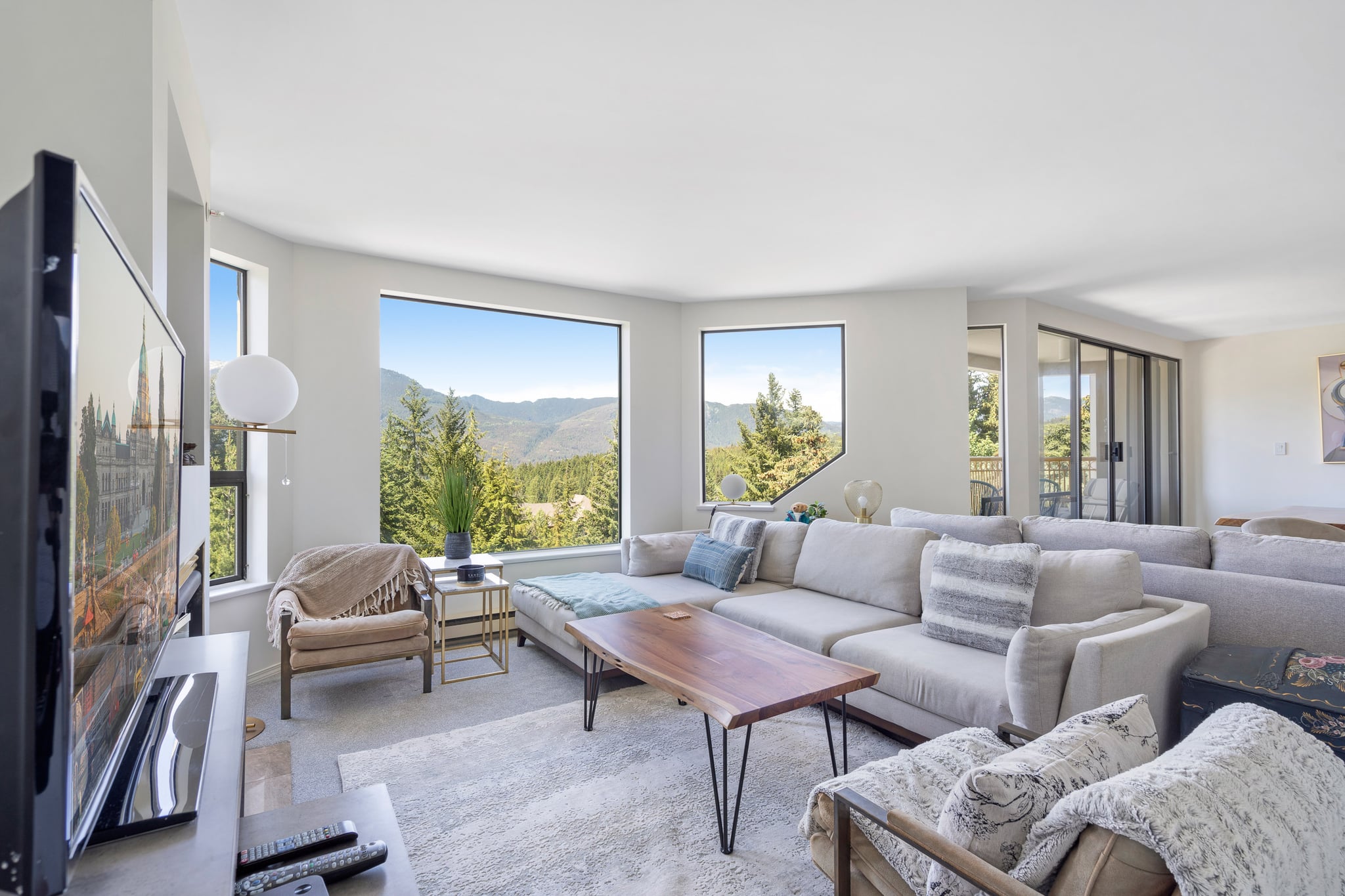 Marquise Penthouse | Ski-In/Out | 3-Bed | Views - Luxury Whistler vacation rental with 2 bedrooms, accommodating up to 6 guests