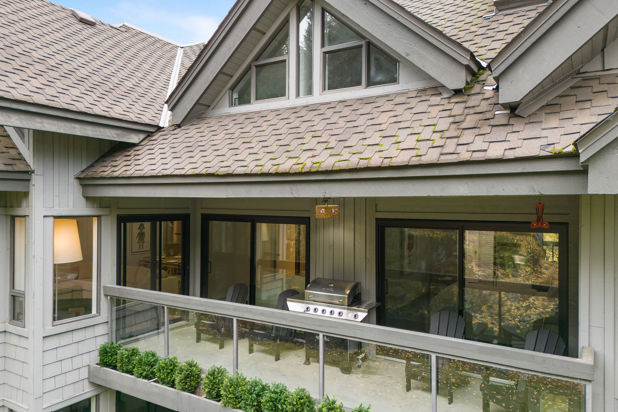 Luxury 6-Bedroom Blueberry interior 13