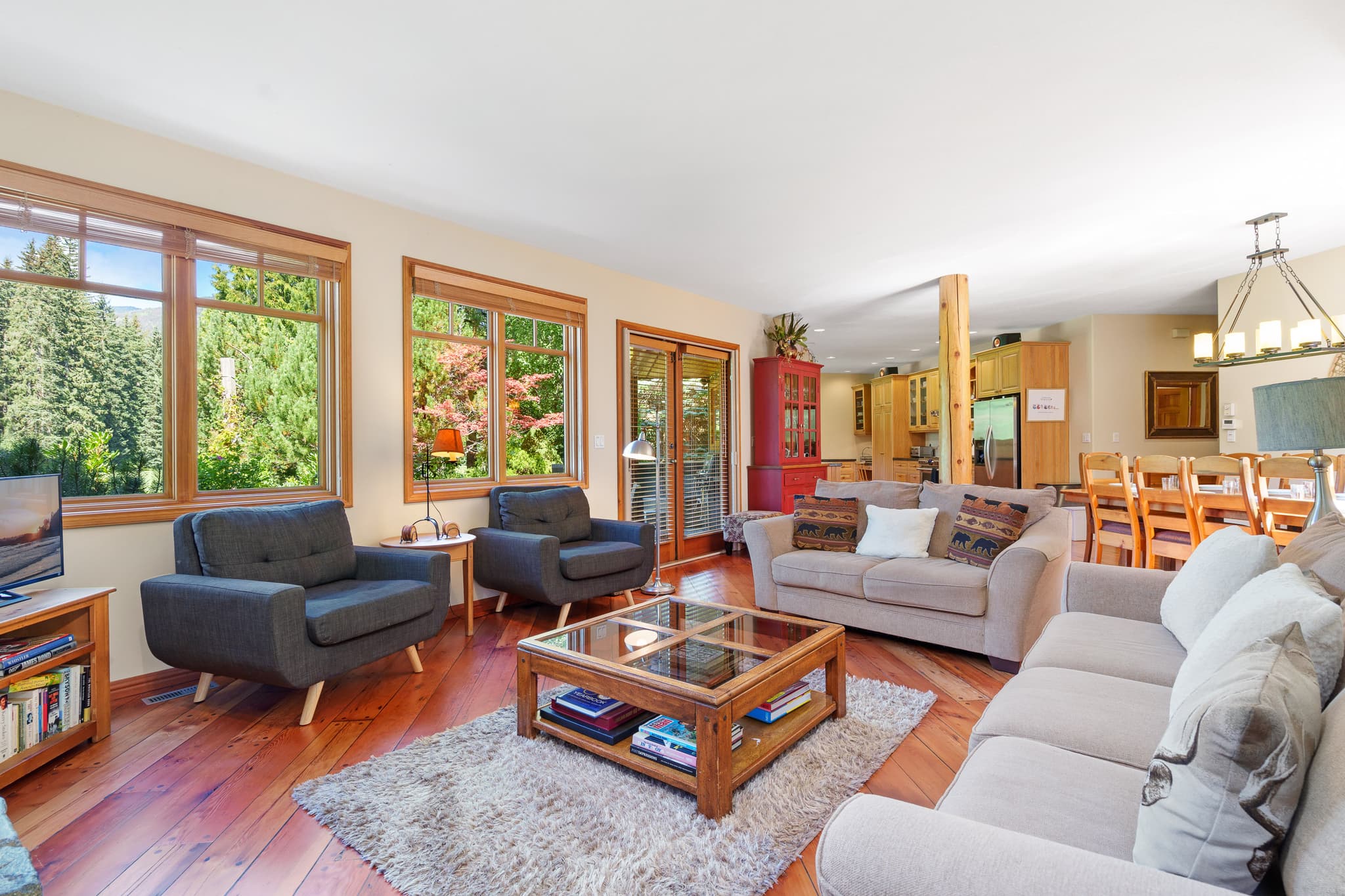 Golf Course Views interior 5