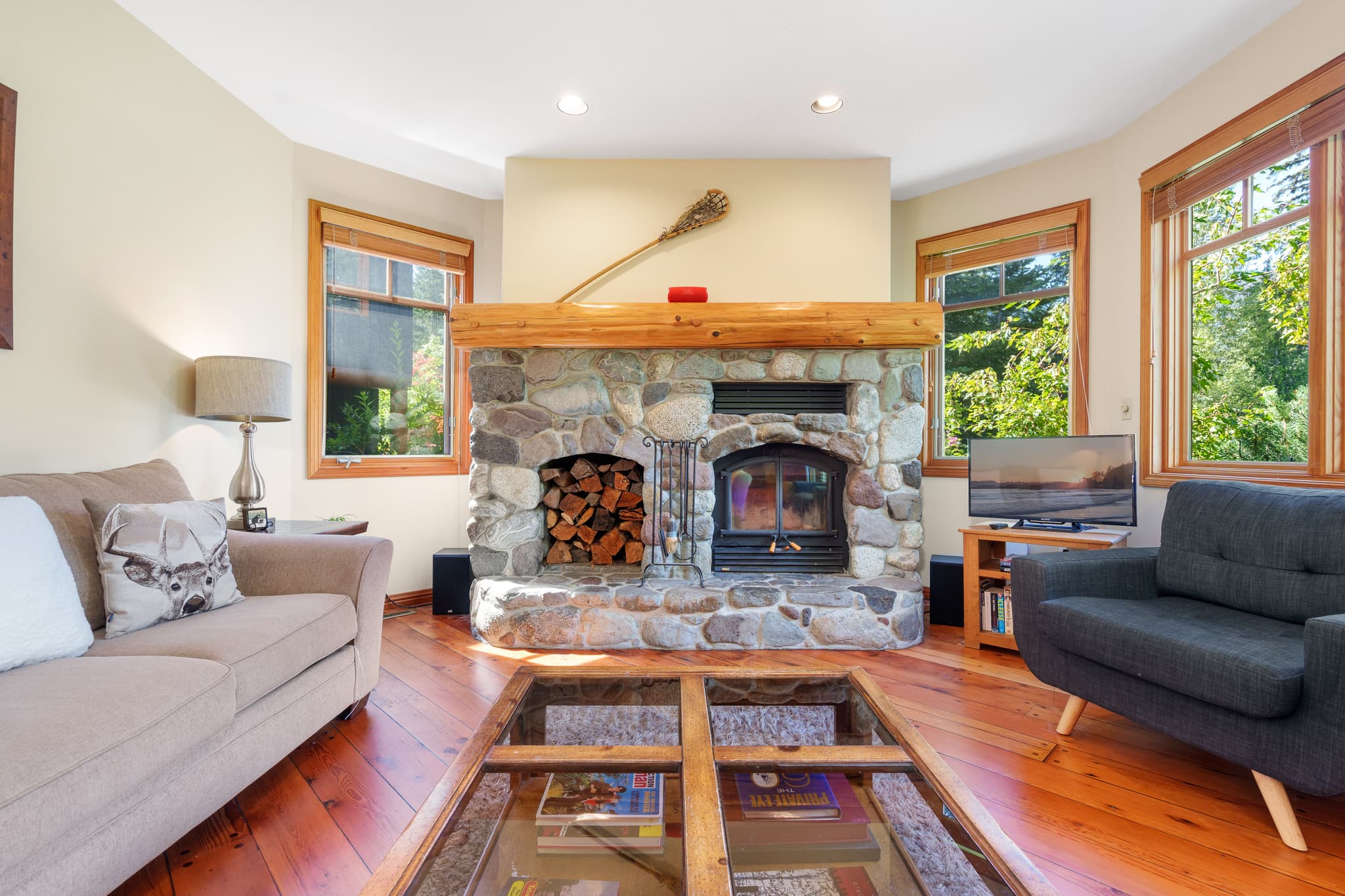 Golf Course Views interior 6