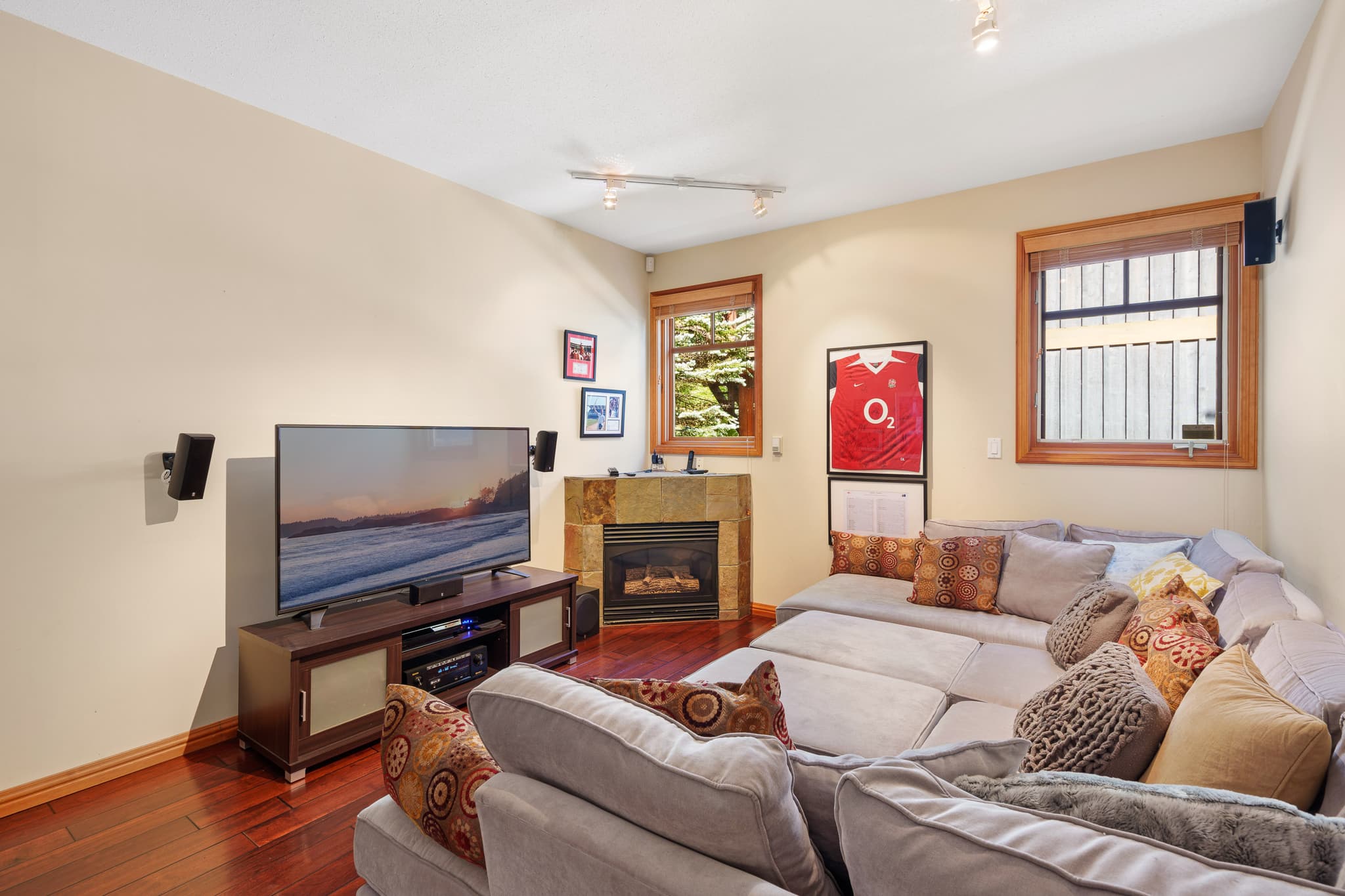 Golf Course Views interior 21