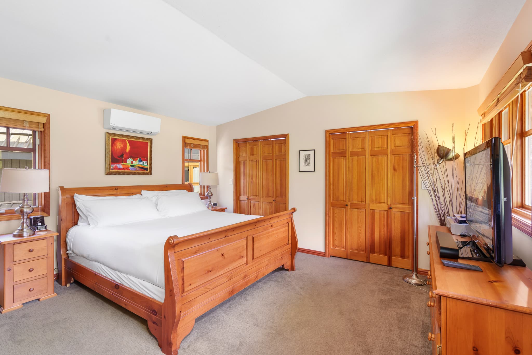 Golf Course Views interior 25