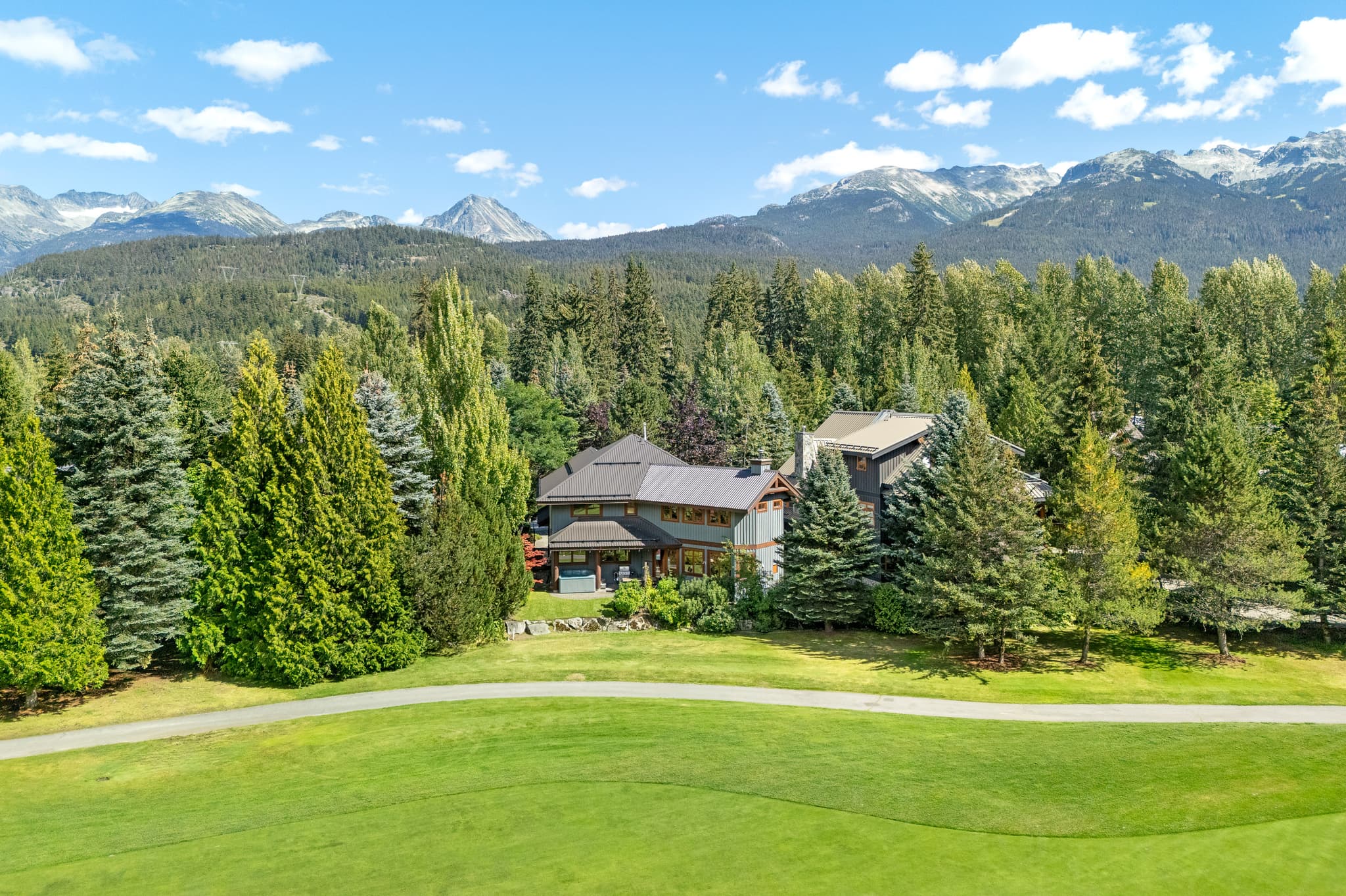 Golf Course Views interior 45