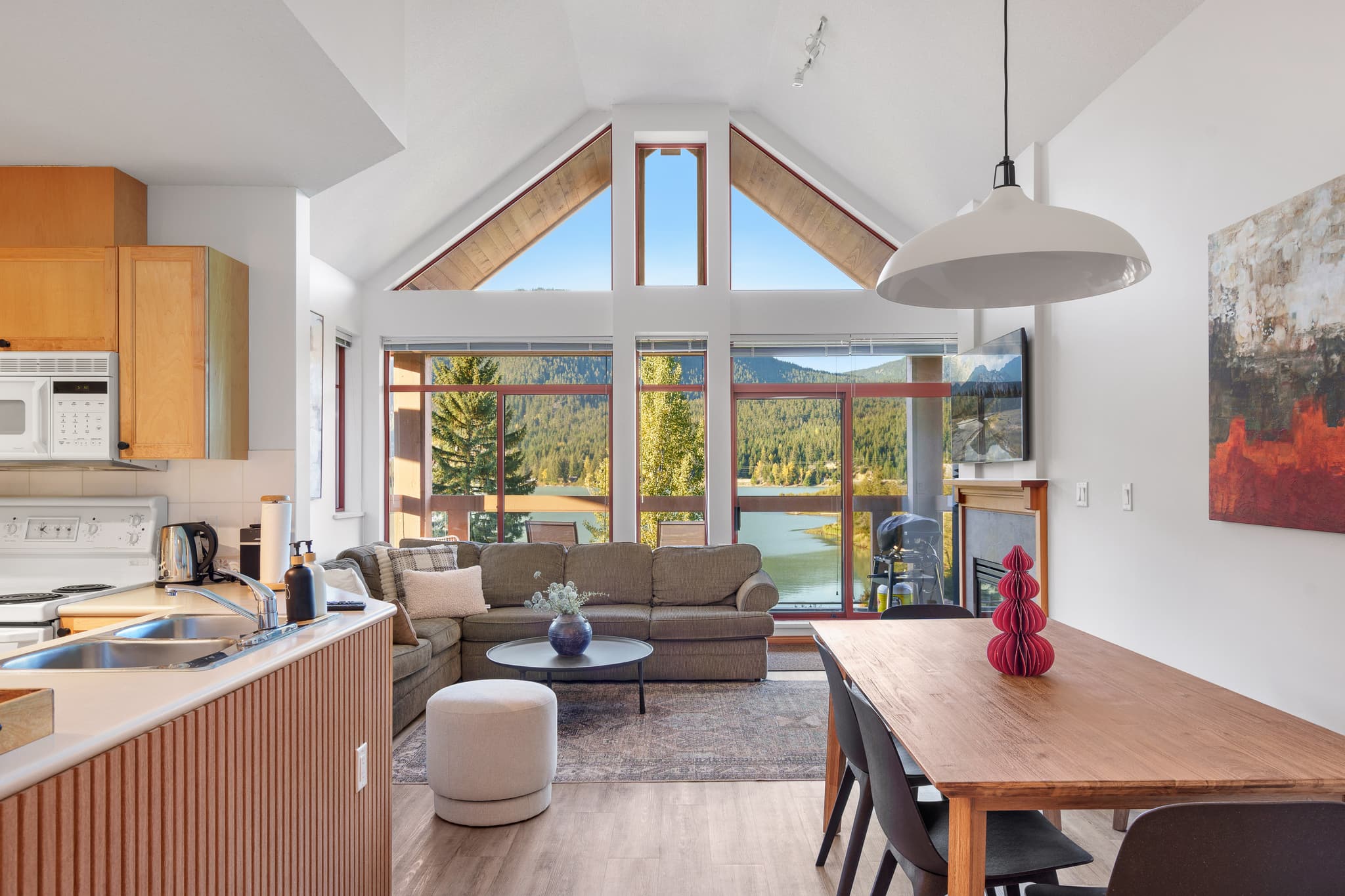 Cozy Lakefront Whistler Condo 1