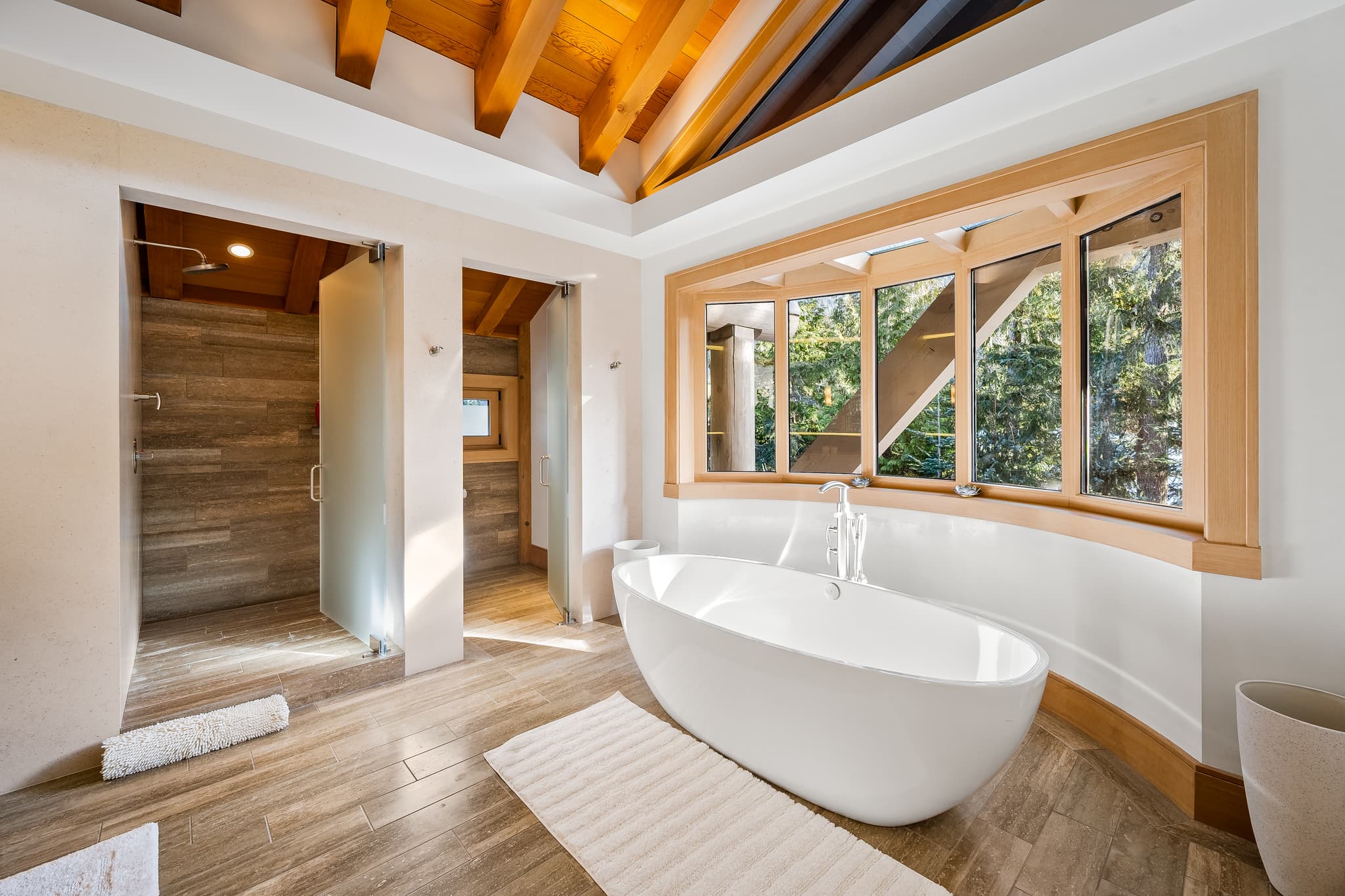 Panoramic Estate interior 19