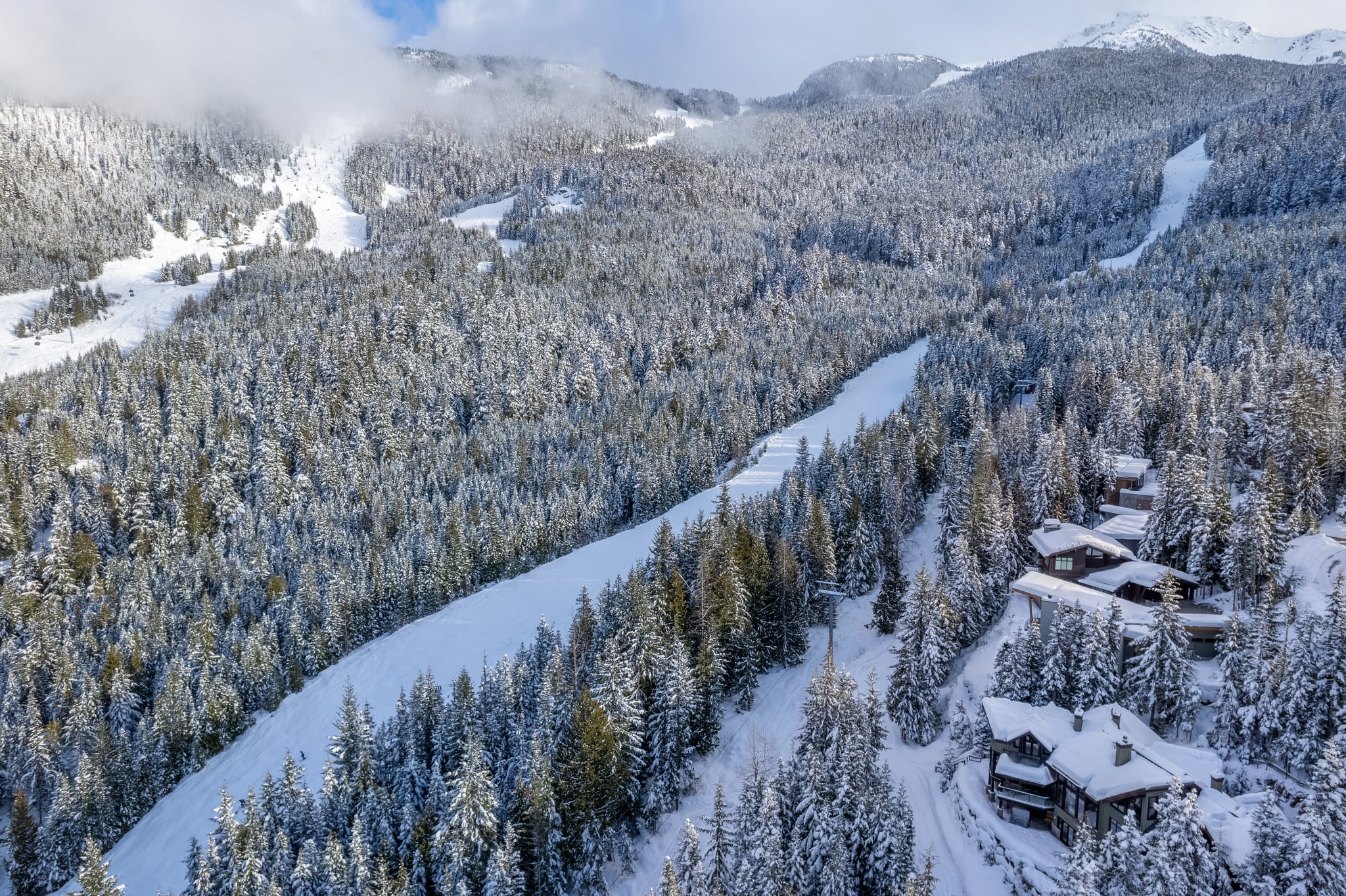 Slope Side Chalet interior 2