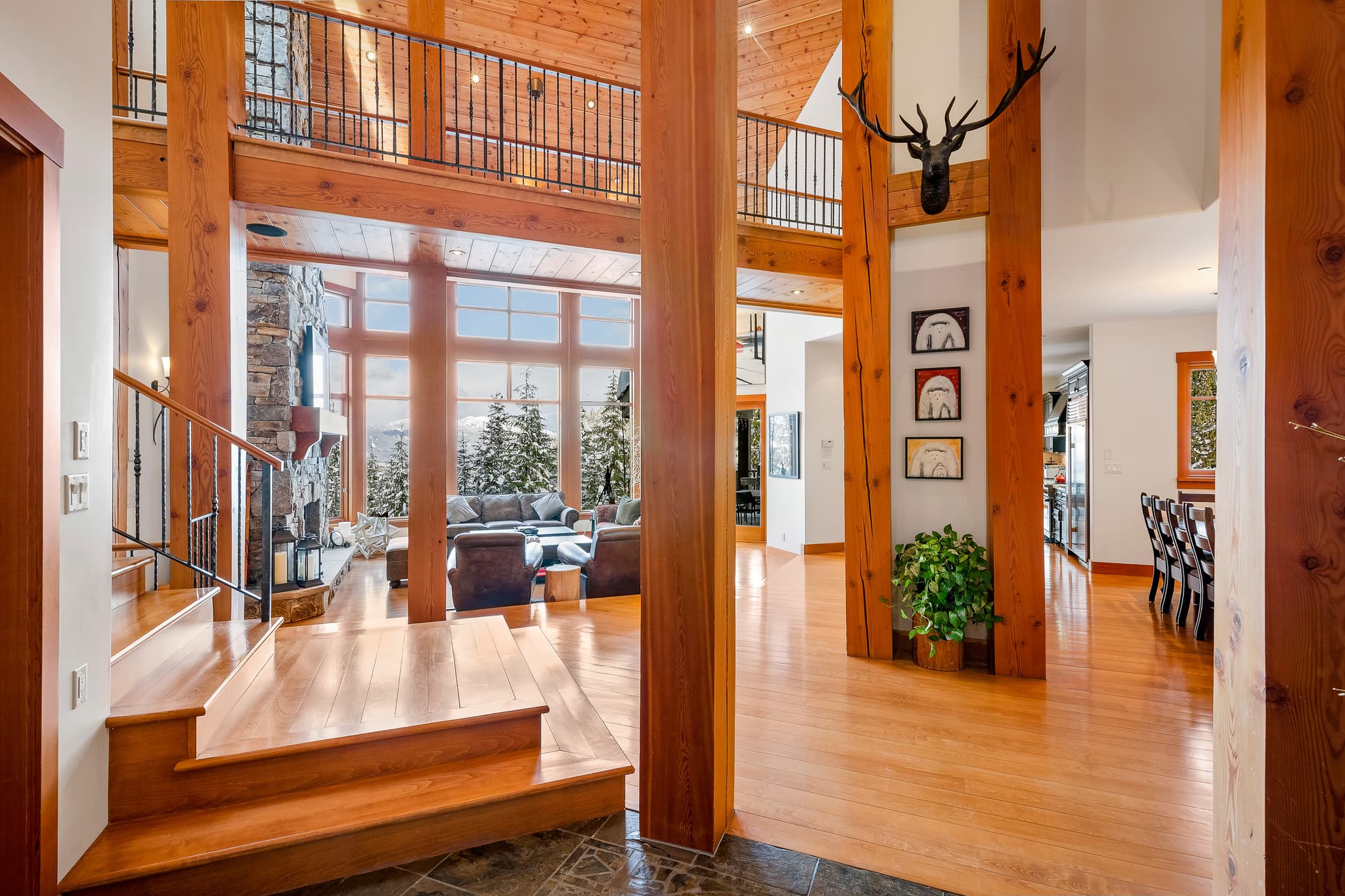 Slope Side Chalet interior 19