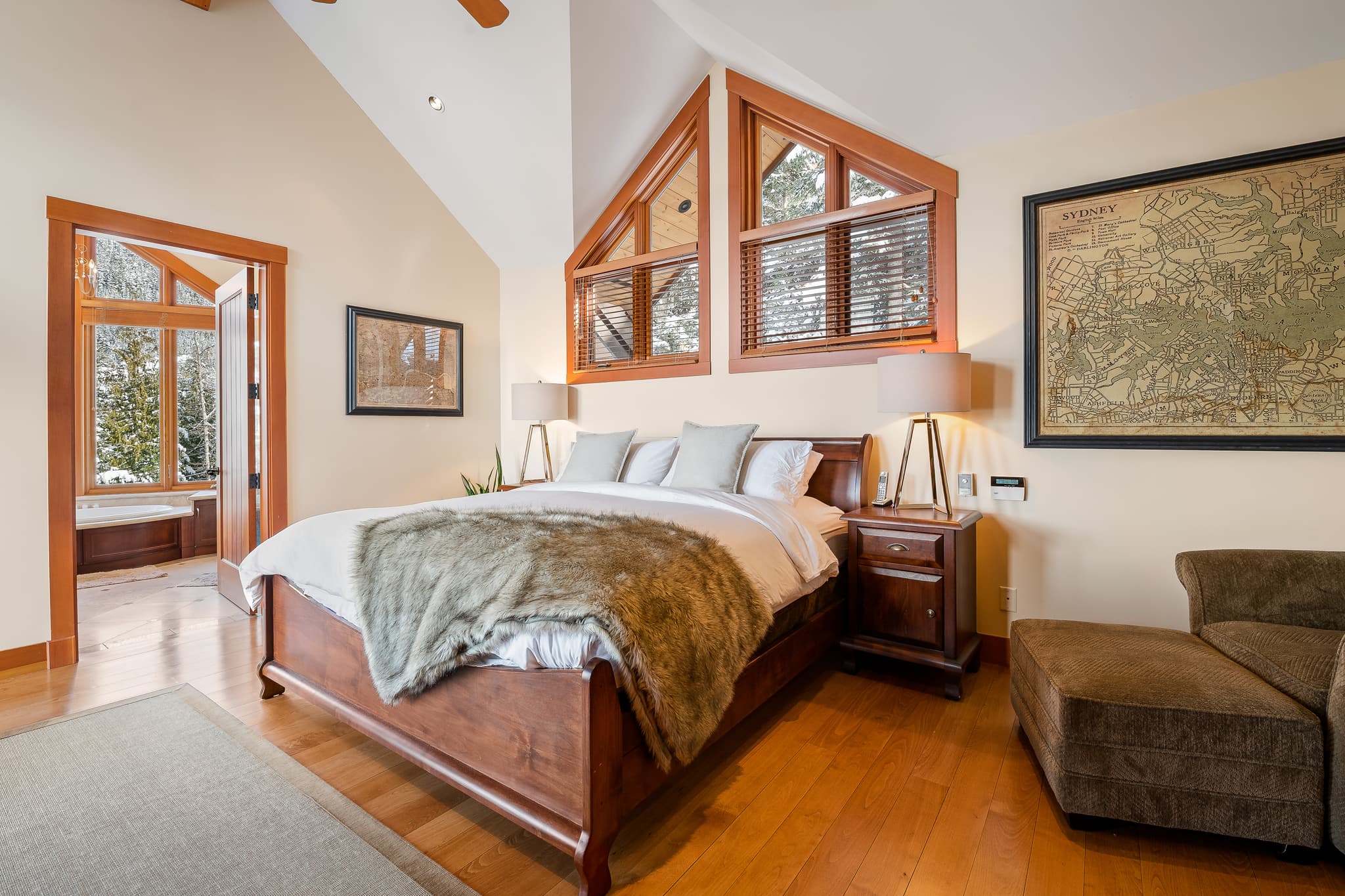 Slope Side Chalet interior 21