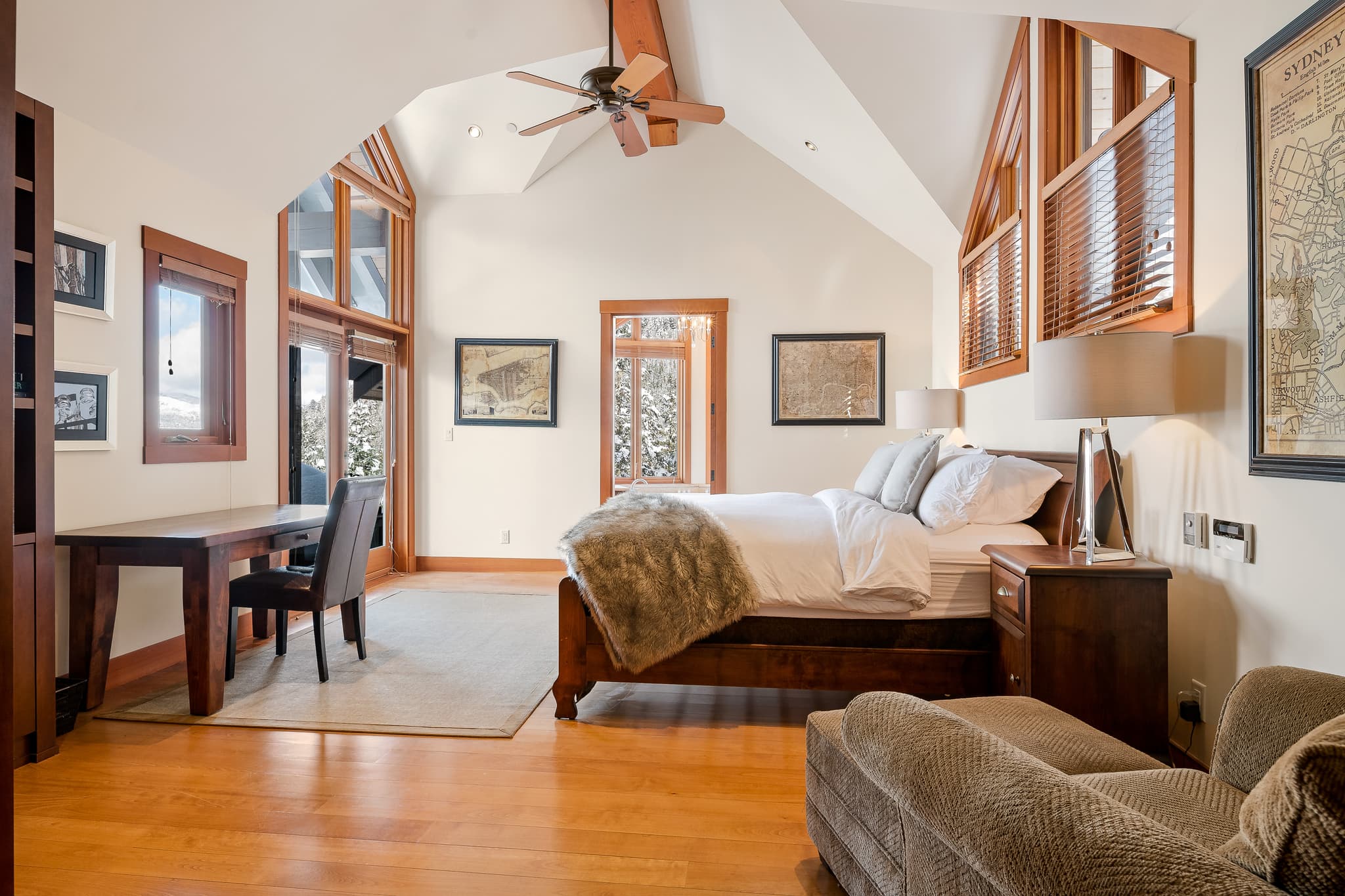 Slope Side Chalet interior 22