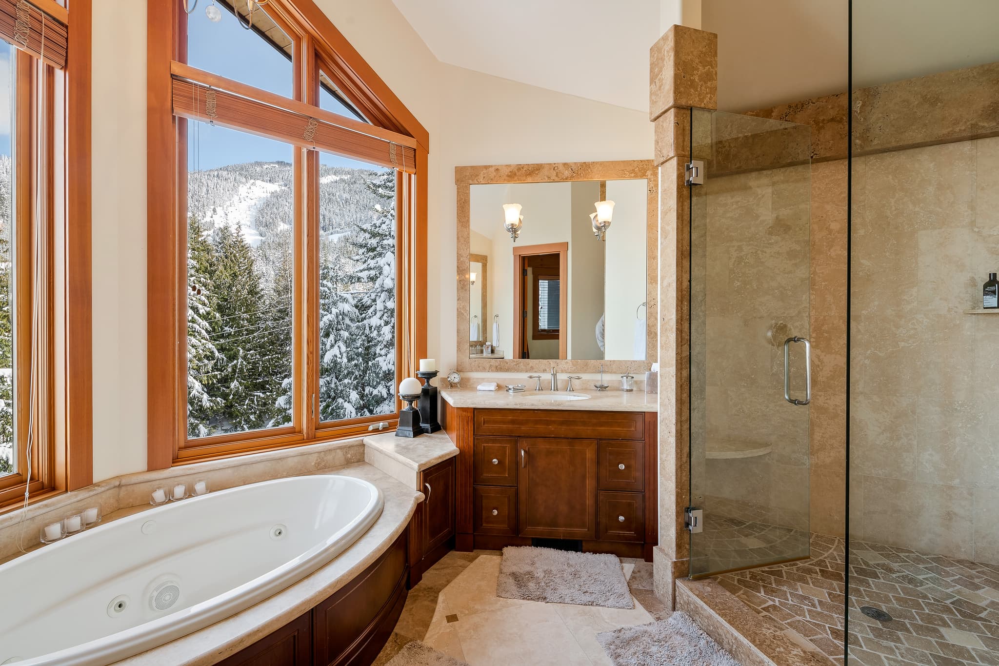 Slope Side Chalet interior 25