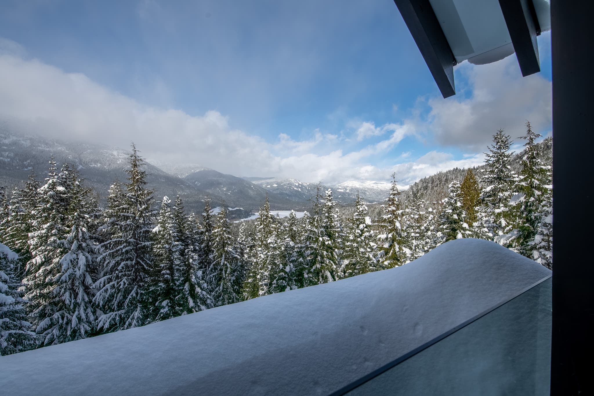 Slope Side Chalet interior 26