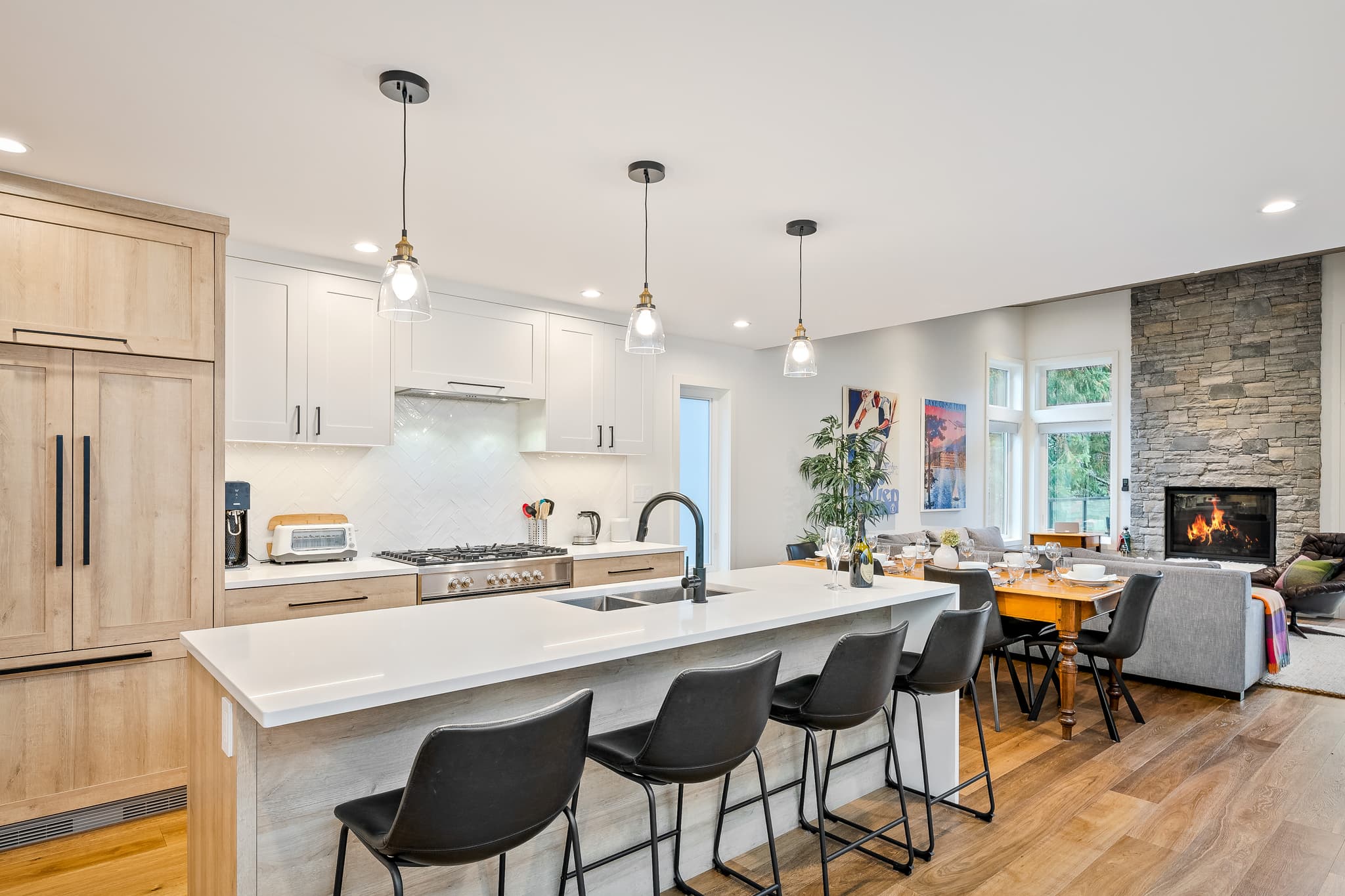 Snow Pine interior 10