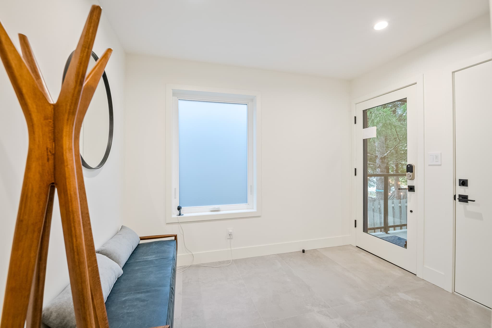 Snow Pine interior 23