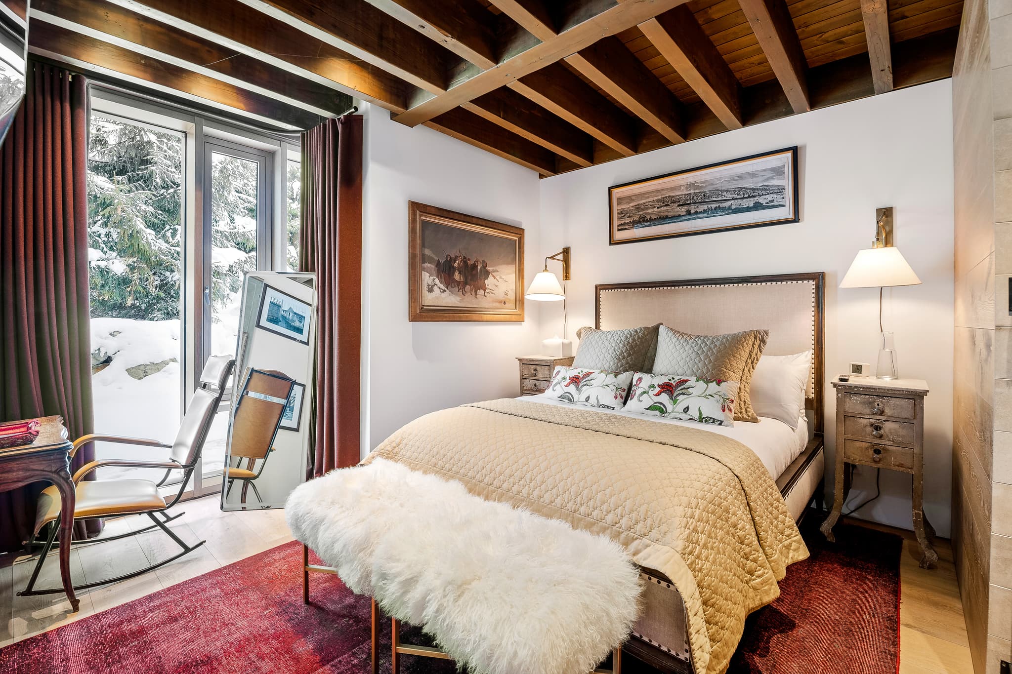 Two Cedars interior 17