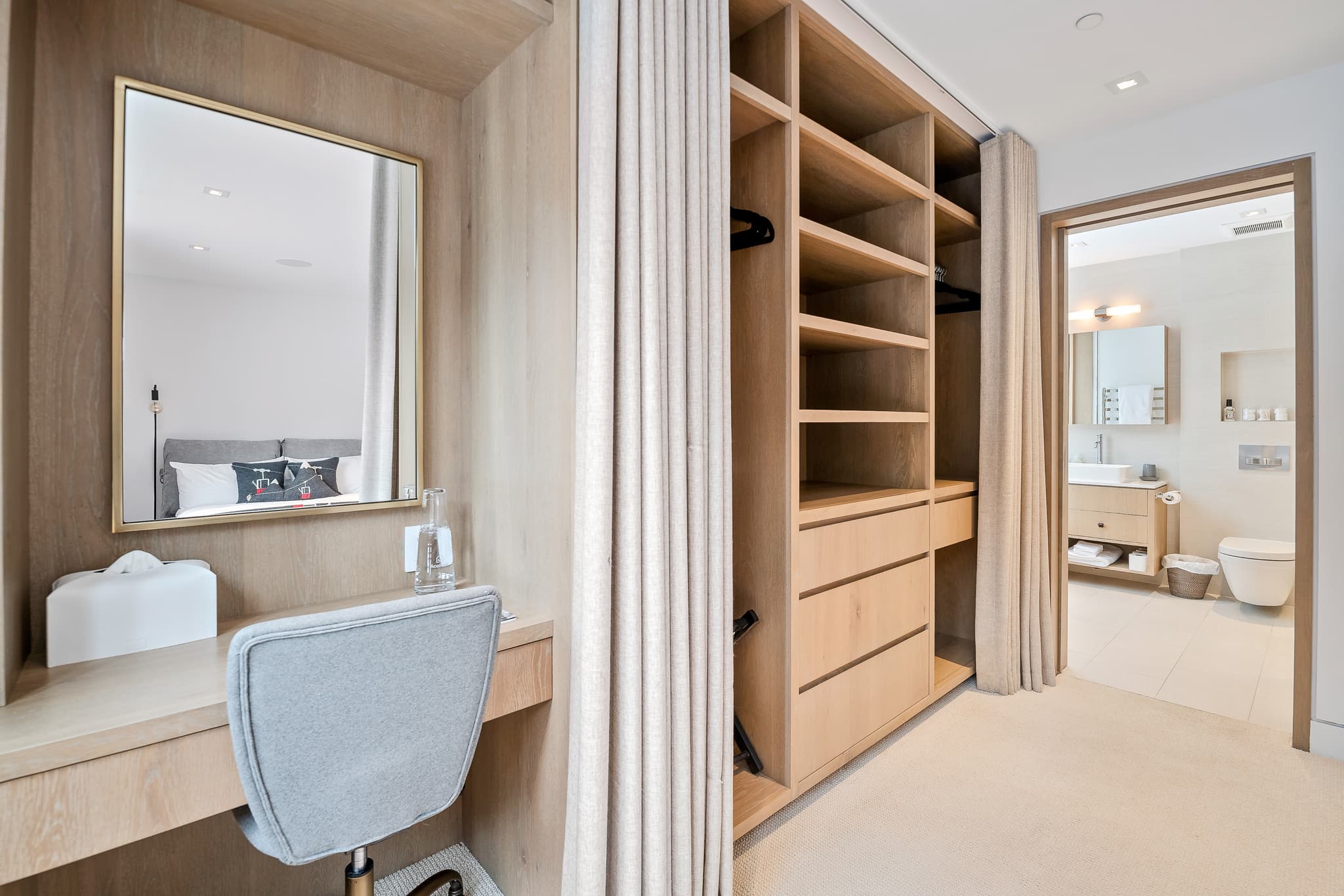 Two Cedars interior 26