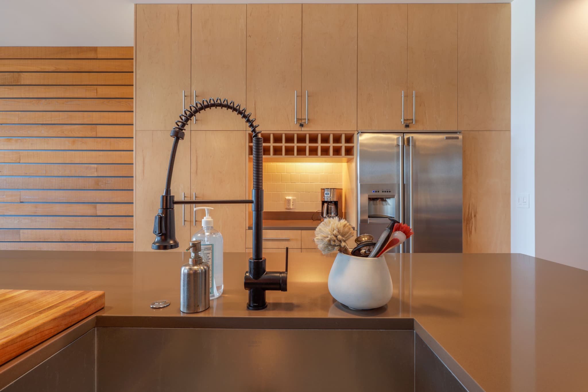 Hood River Luxury Home 22