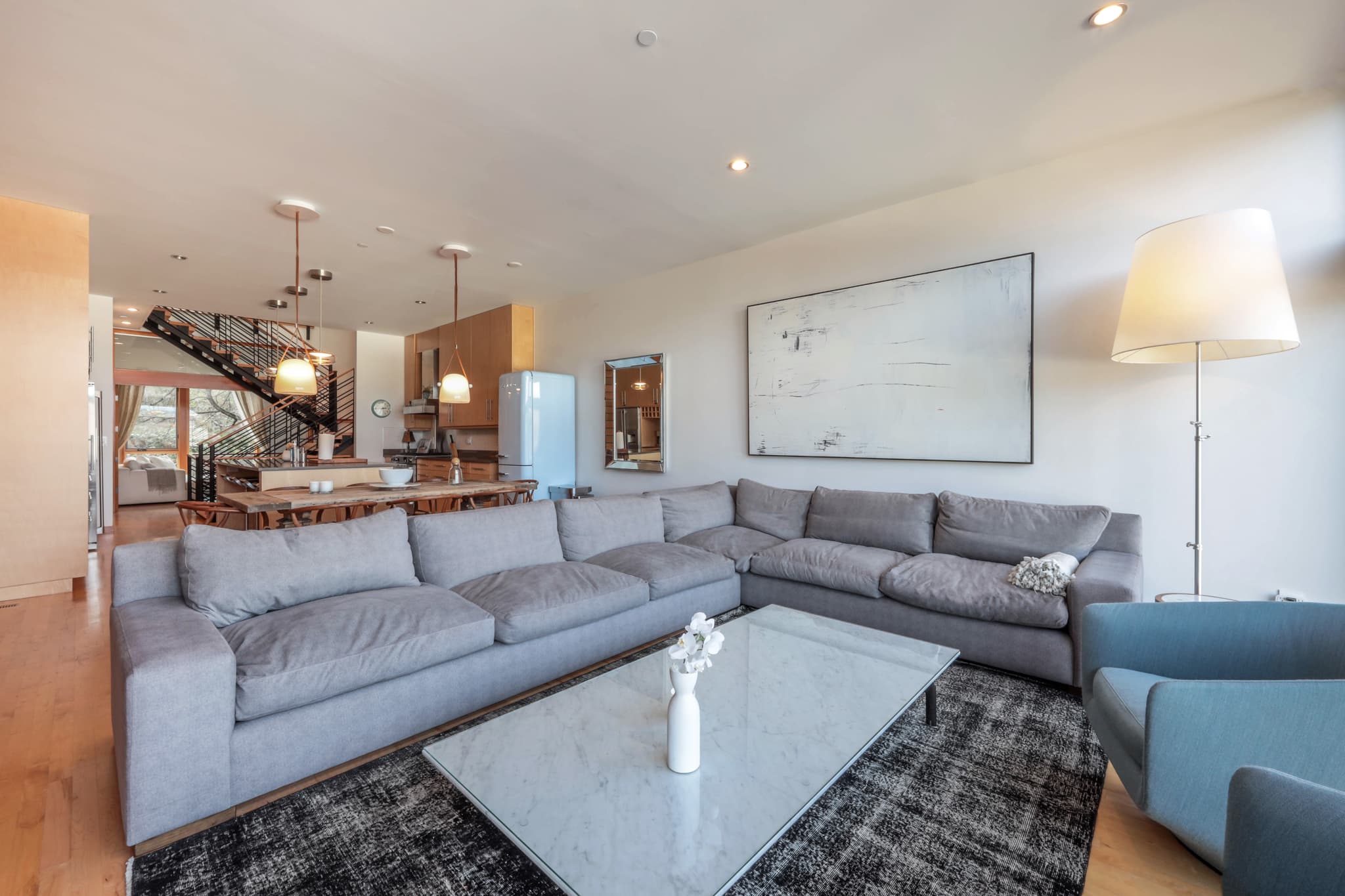 Hood River Luxury Home 18