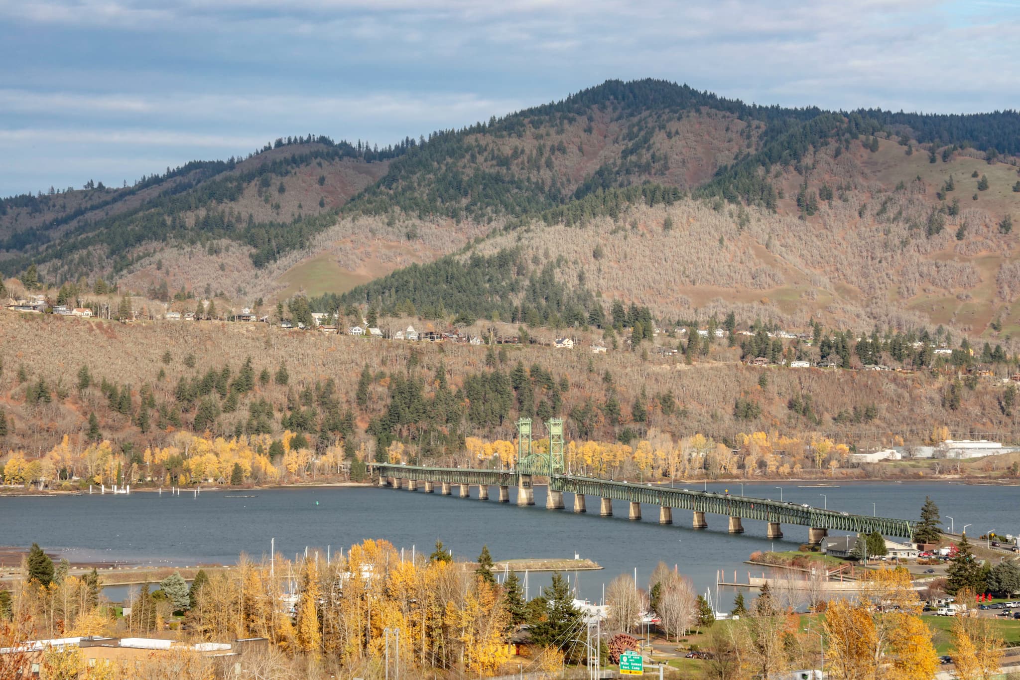 Hood River Luxury Home 5