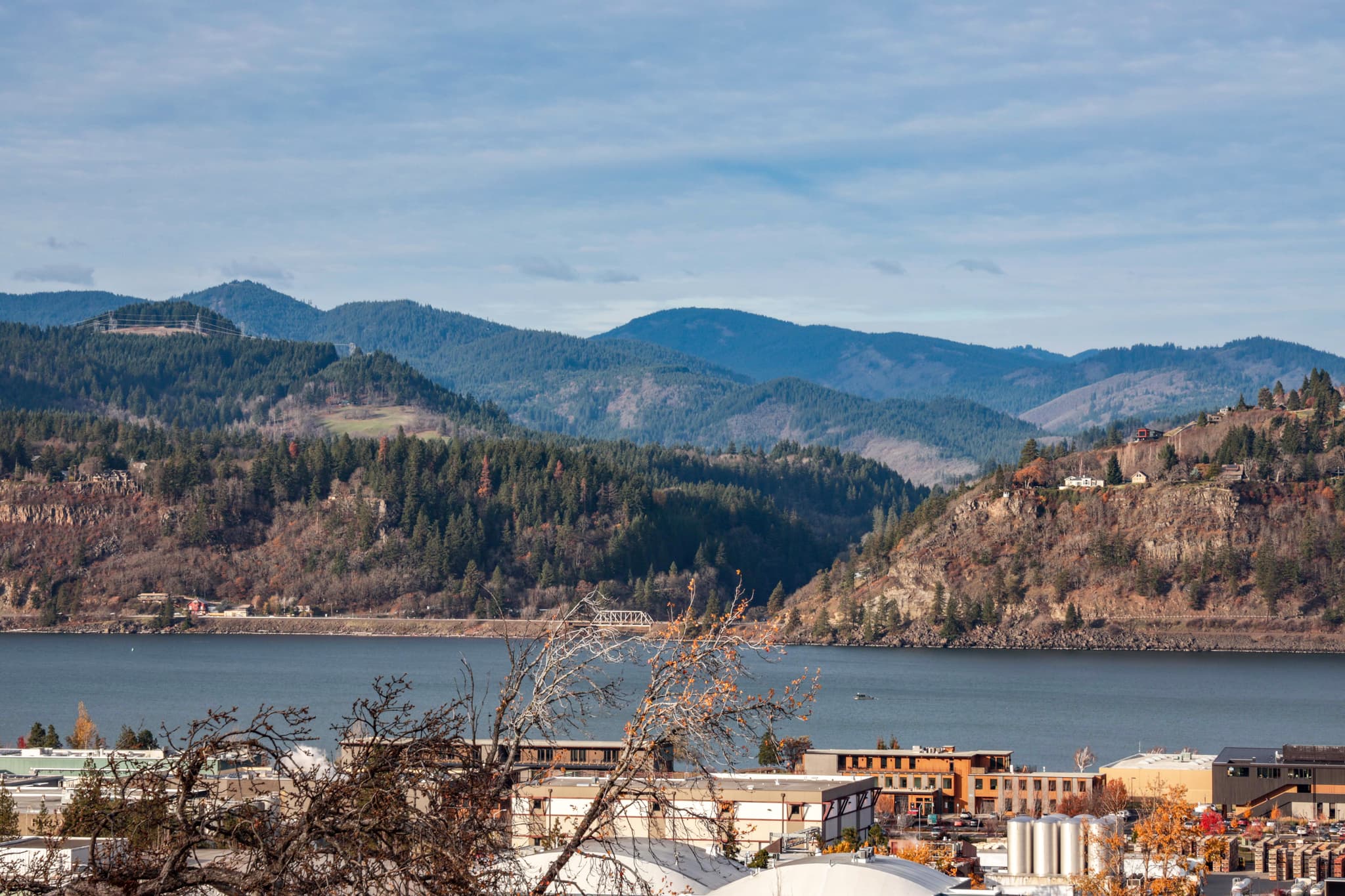 Hood River Luxury Home 7