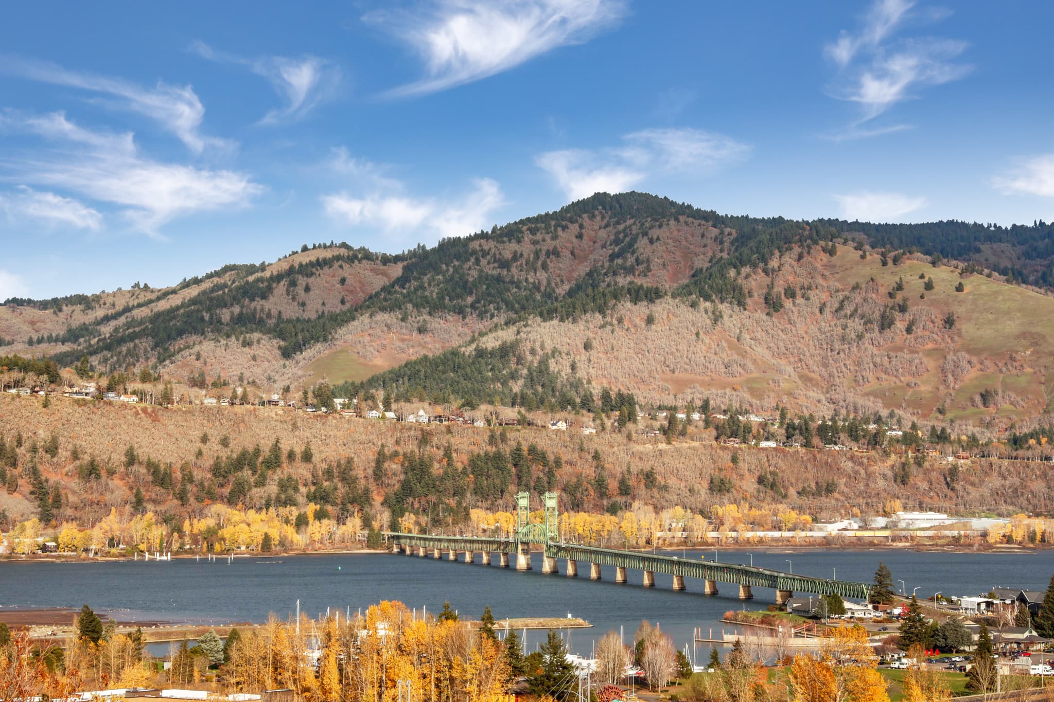 Hood River Luxury Home 8