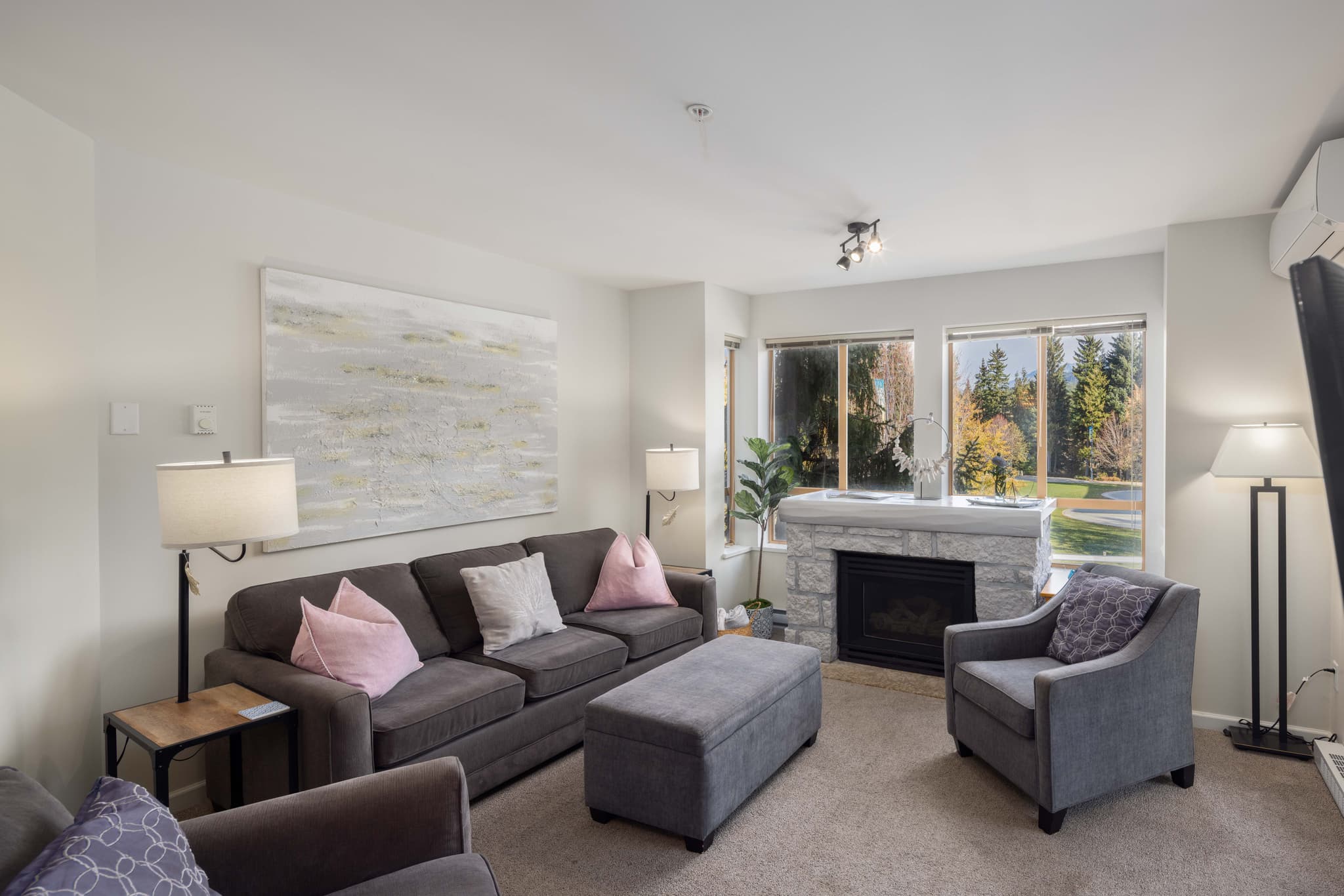 Whistler Village Views interior 2