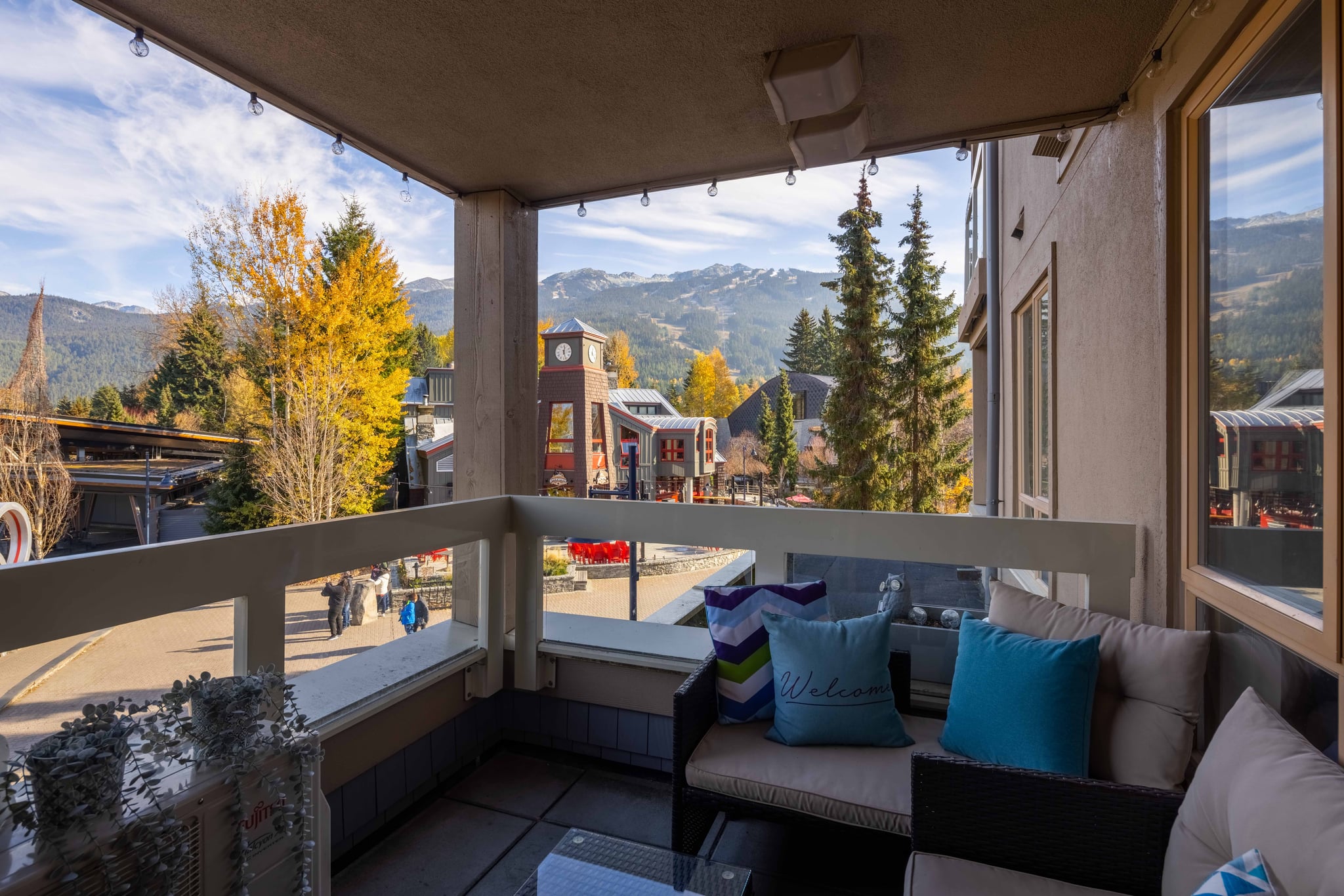 Tyndall - Luxe 2 bedroom, Main Whistler Village - Luxury Whistler vacation rental with 2.5 bedrooms, accommodating up to 6 guests